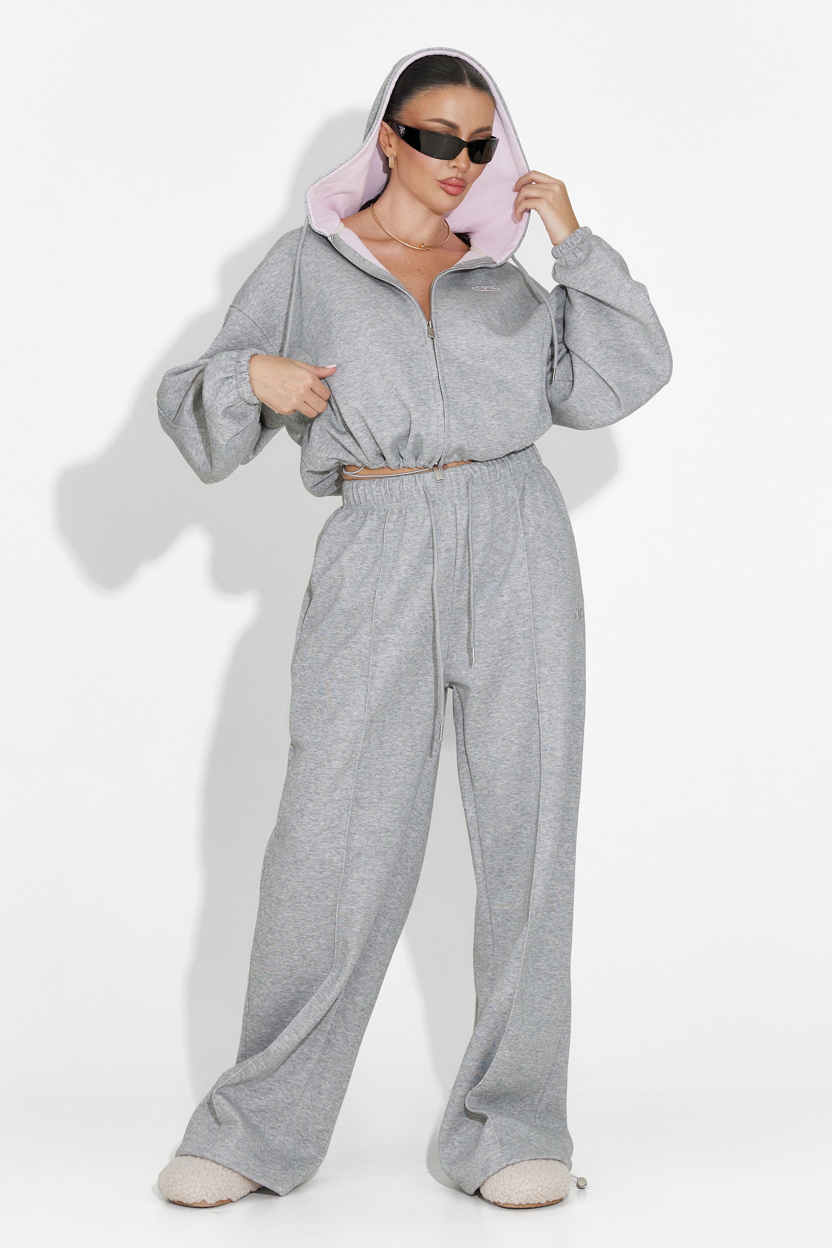 Дамско спортно облекло в сиво от Reica Bogas