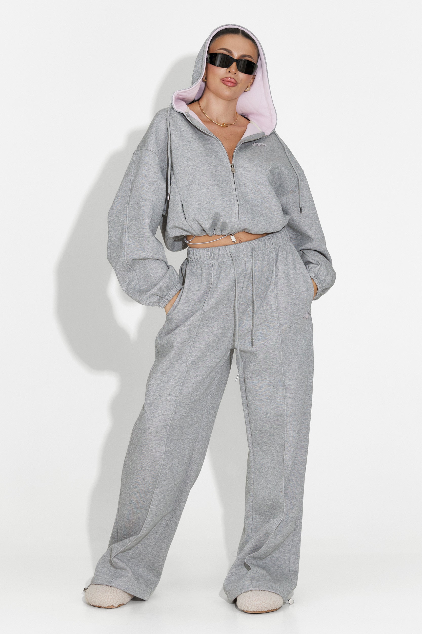 Дамско спортно облекло в сиво от Reica Bogas