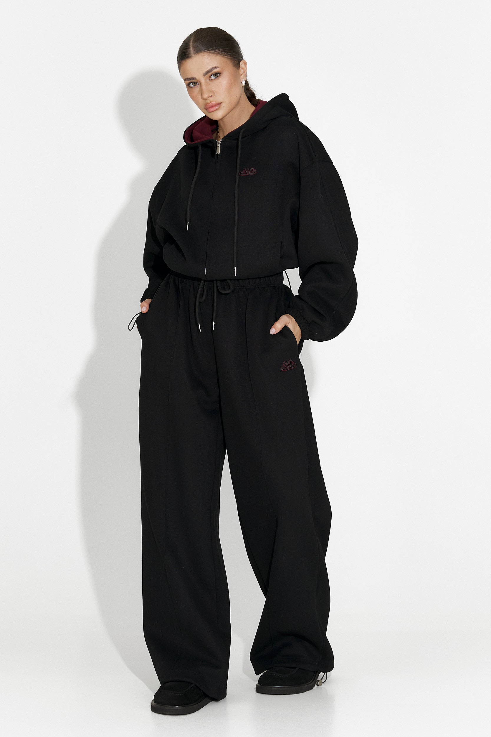 Тренировъчен дамски кежуал черен Reica Bogas