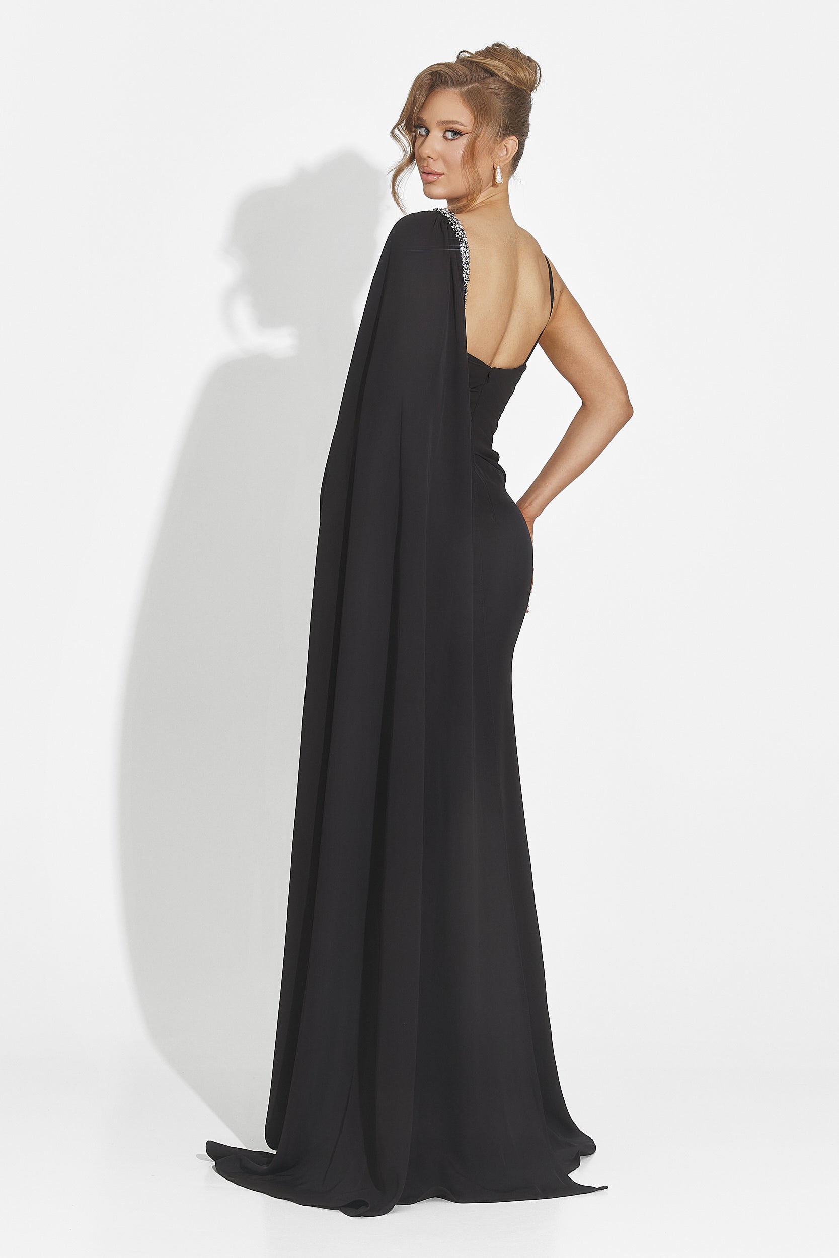 Дълга черна дамска рокля Libre Bogas