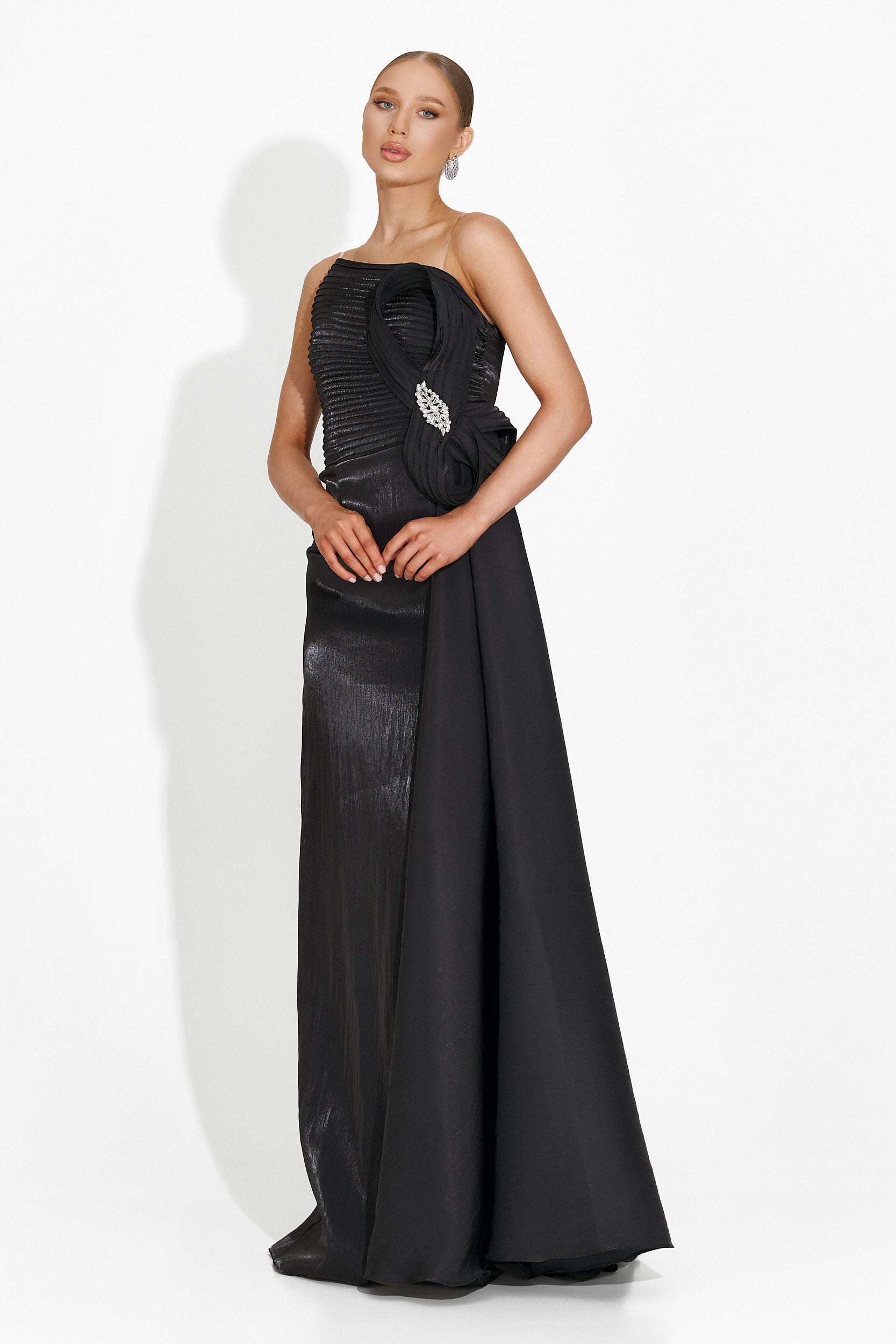 Дълга черна рокля за жени Verlie Bogas