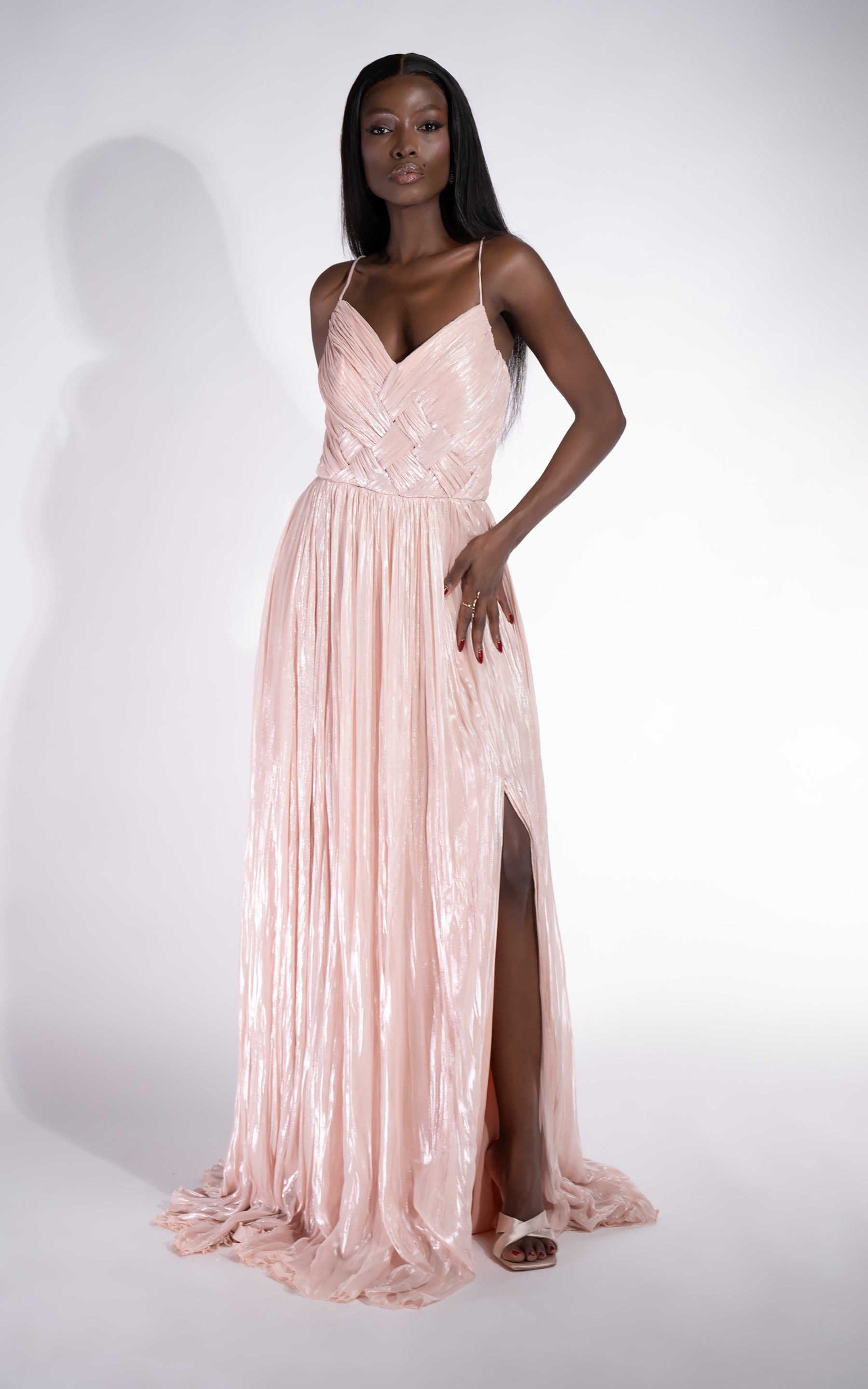 Дълга дамска рокля в праскова цвят Edyna Bogas