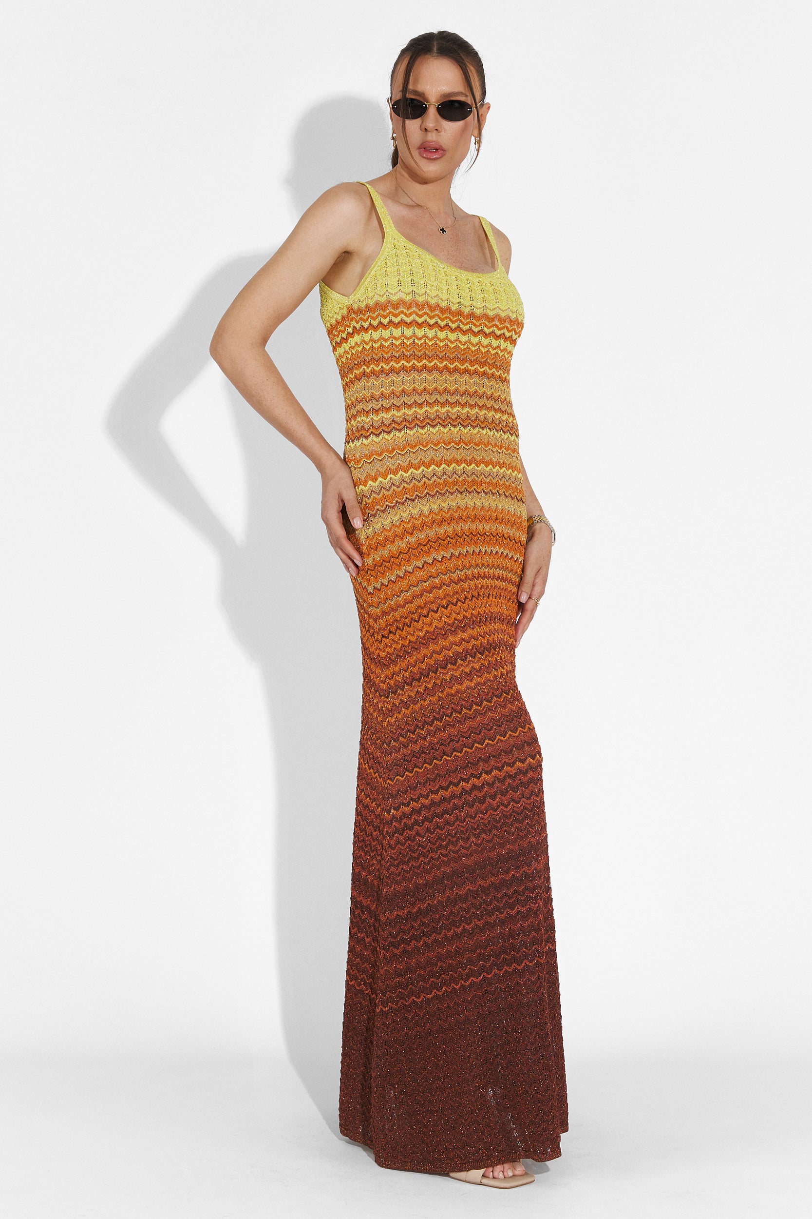 Дълга дамска рокля в портокалово Quimphy Bogas