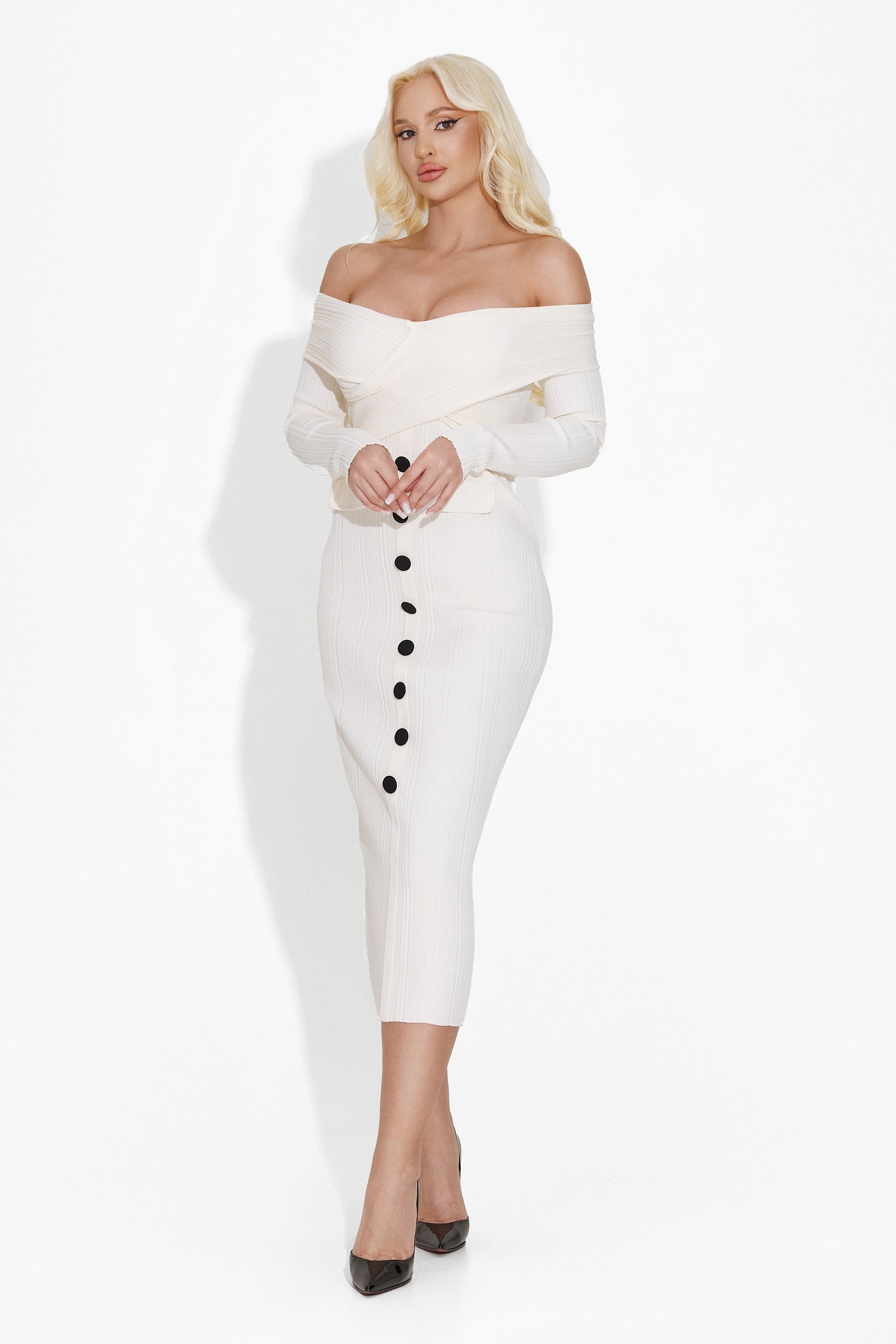 Миди дамска рокля в бяло Misaki Bogas