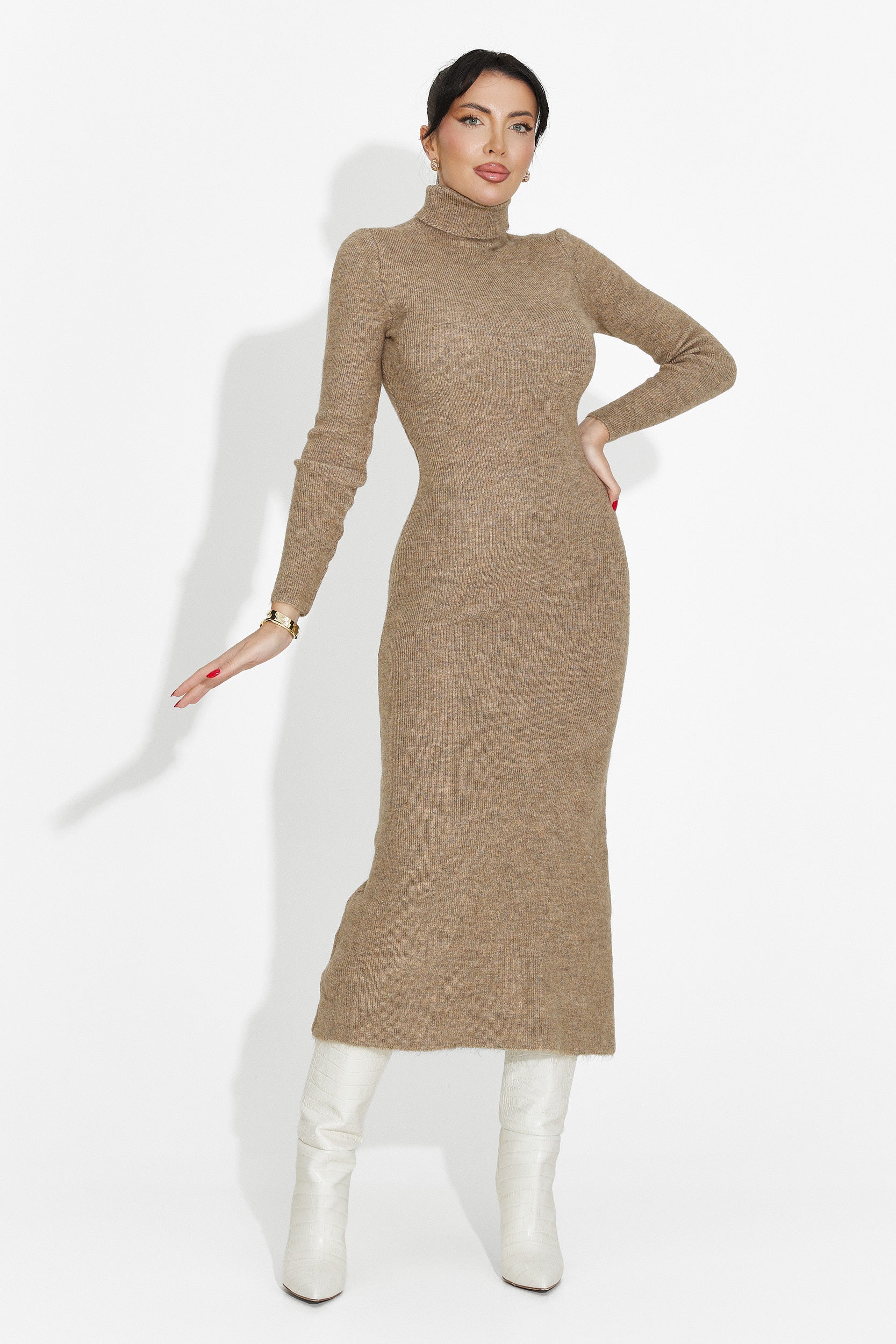 Бежова дамска миди рокля Patrisia Bogas