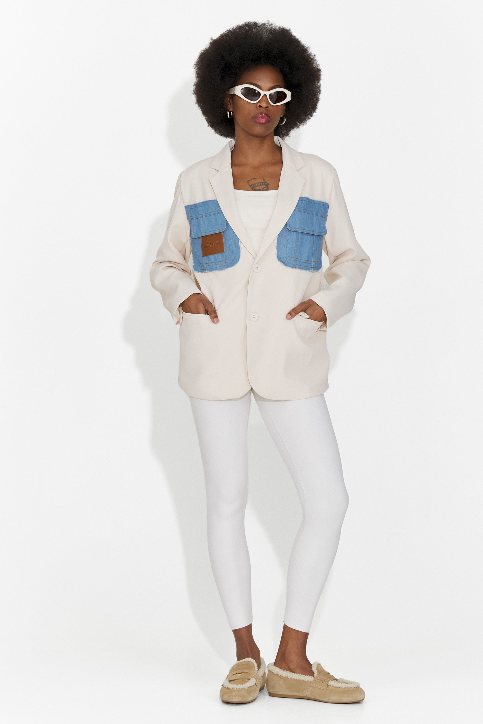 Елегантно дамско сако в кремав цвят Graziela Bogas