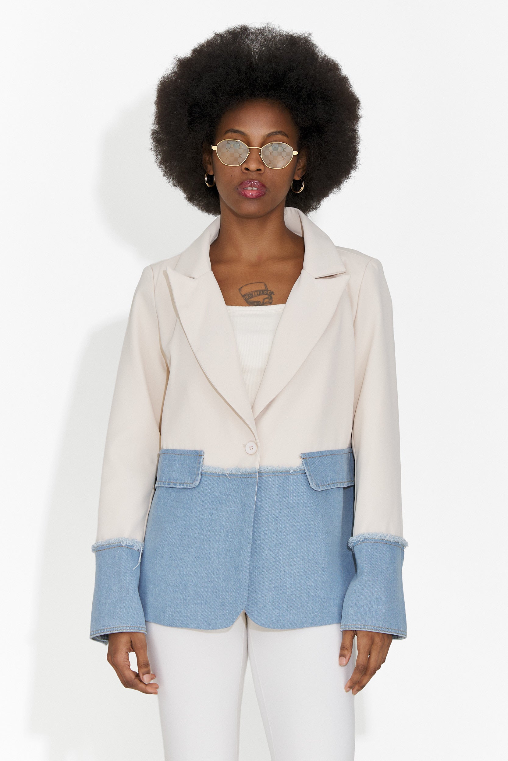 Елегантно дамско сако в кремав цвят Samiria Bogas