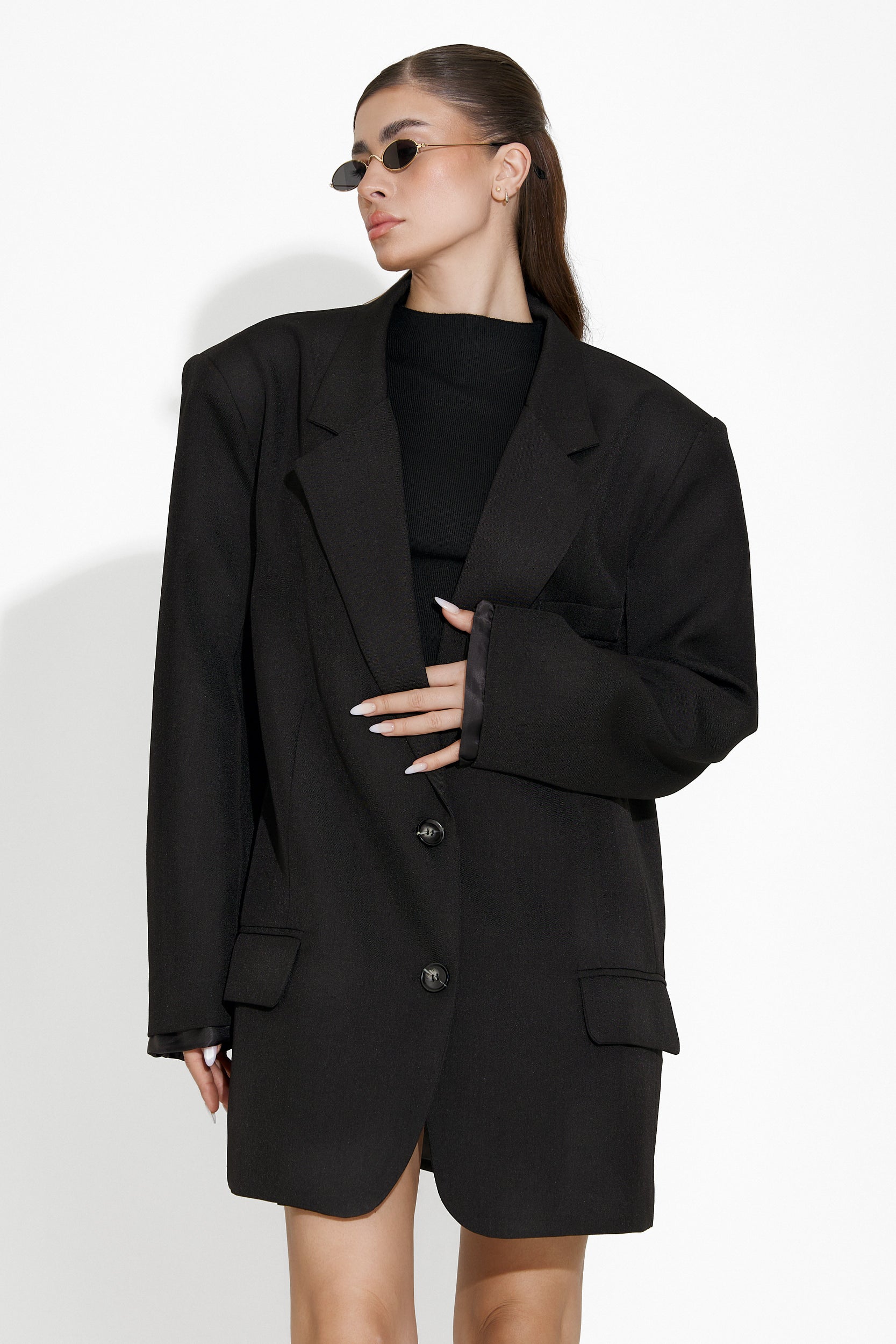 Елегантно дамско сако в черно Crila Bogas