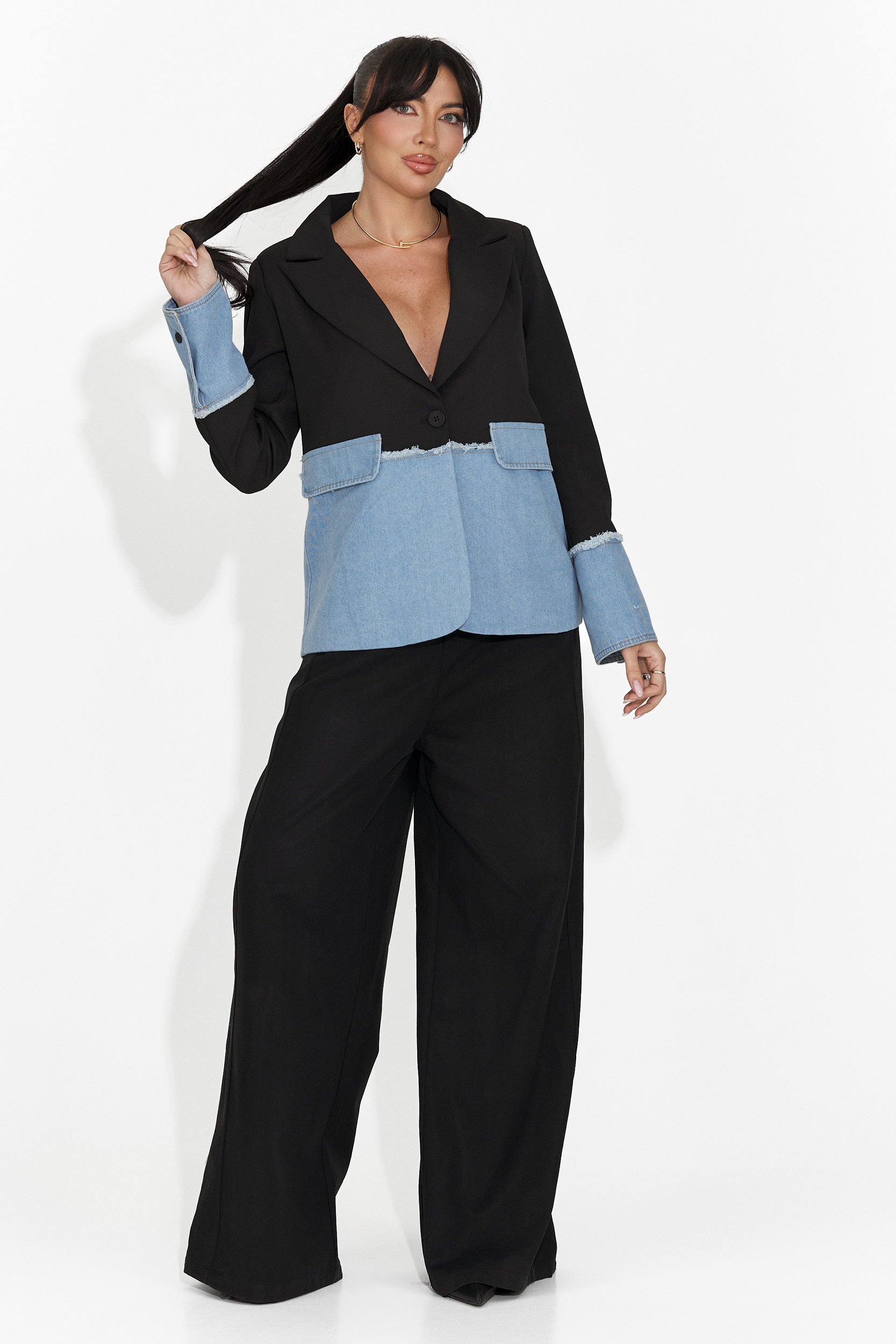 Елегантно дамско сако в черно Samiria Bogas