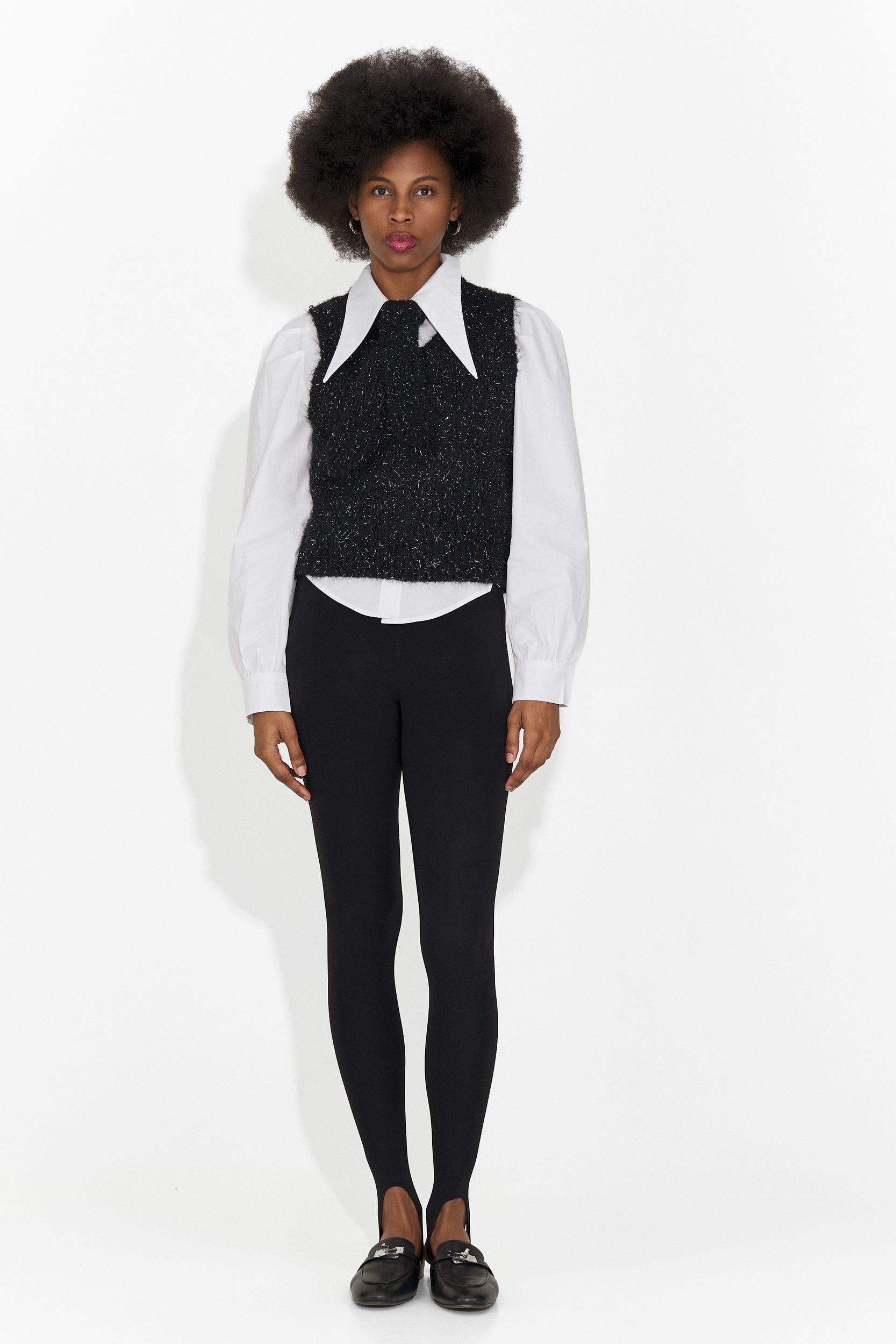 Комплект от 3 части риза + жилетка + вратовръзка черно Изаура Богас