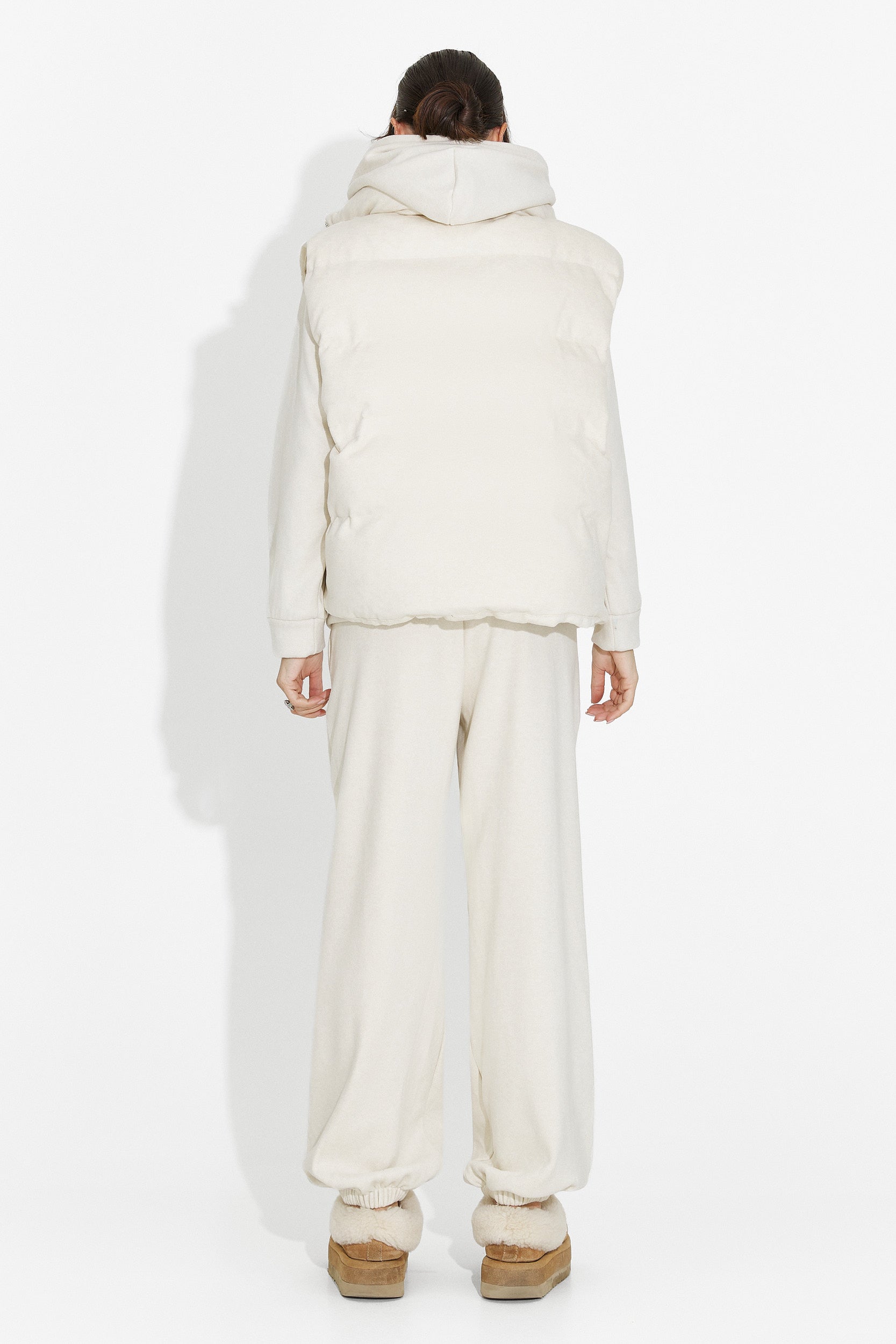 Дамски спортен комплект в бежово Chester Bogas