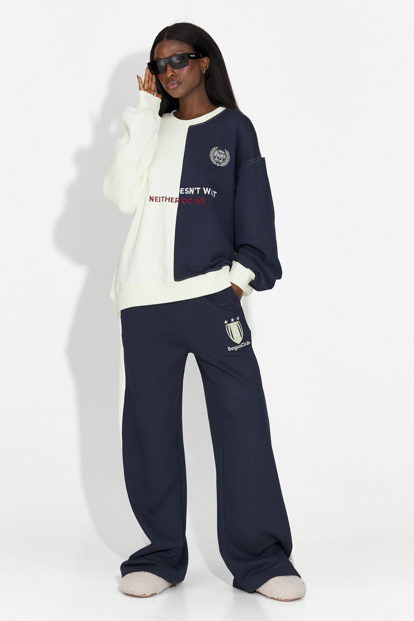 Тренировъчна дамска кежуал блуза в тъмносиньо от Mariva Bogas