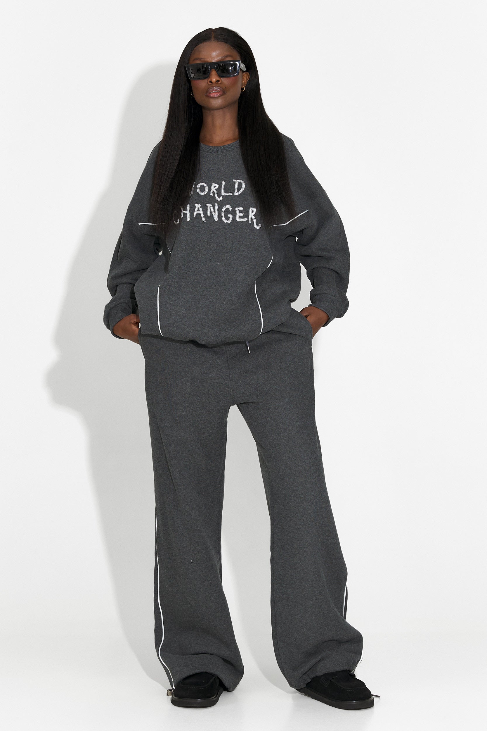 Дамско ежедневно облекло за тренировка в тъмносиво от Pavora Bo