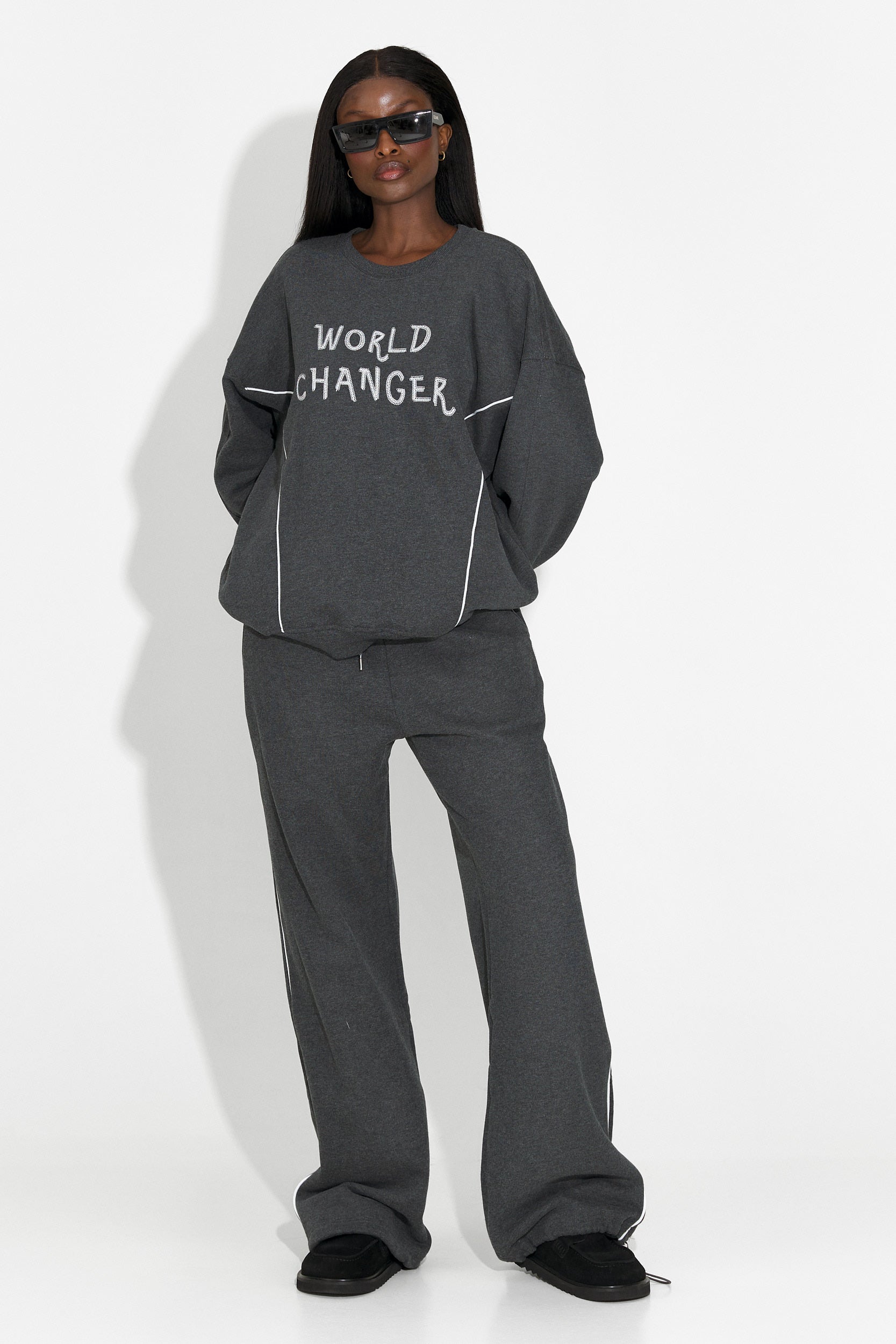 Дамско ежедневно облекло за тренировка в тъмносиво от Pavora Bo