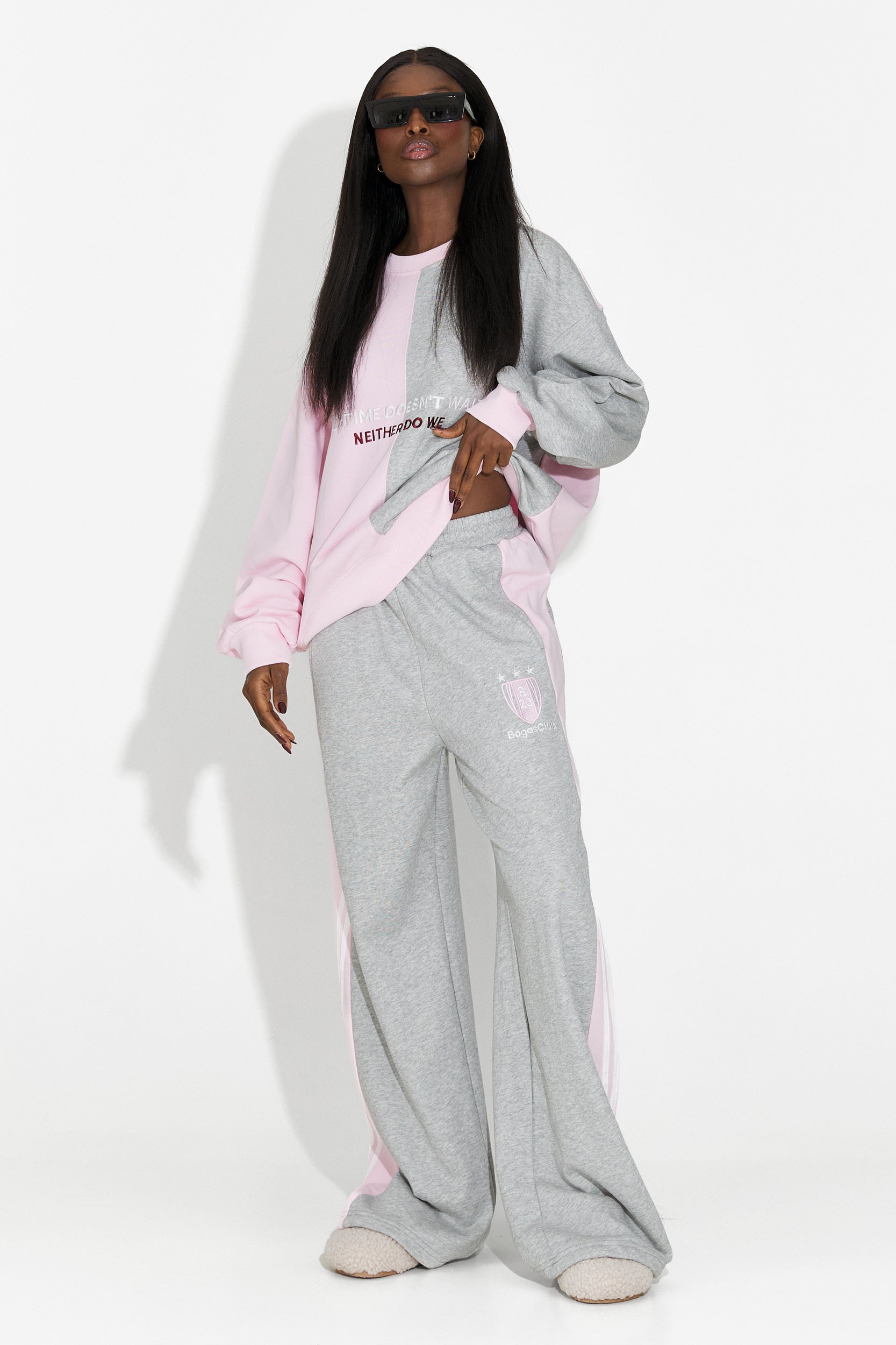 Дамски спортен екип в сиво от Mariva Bogas