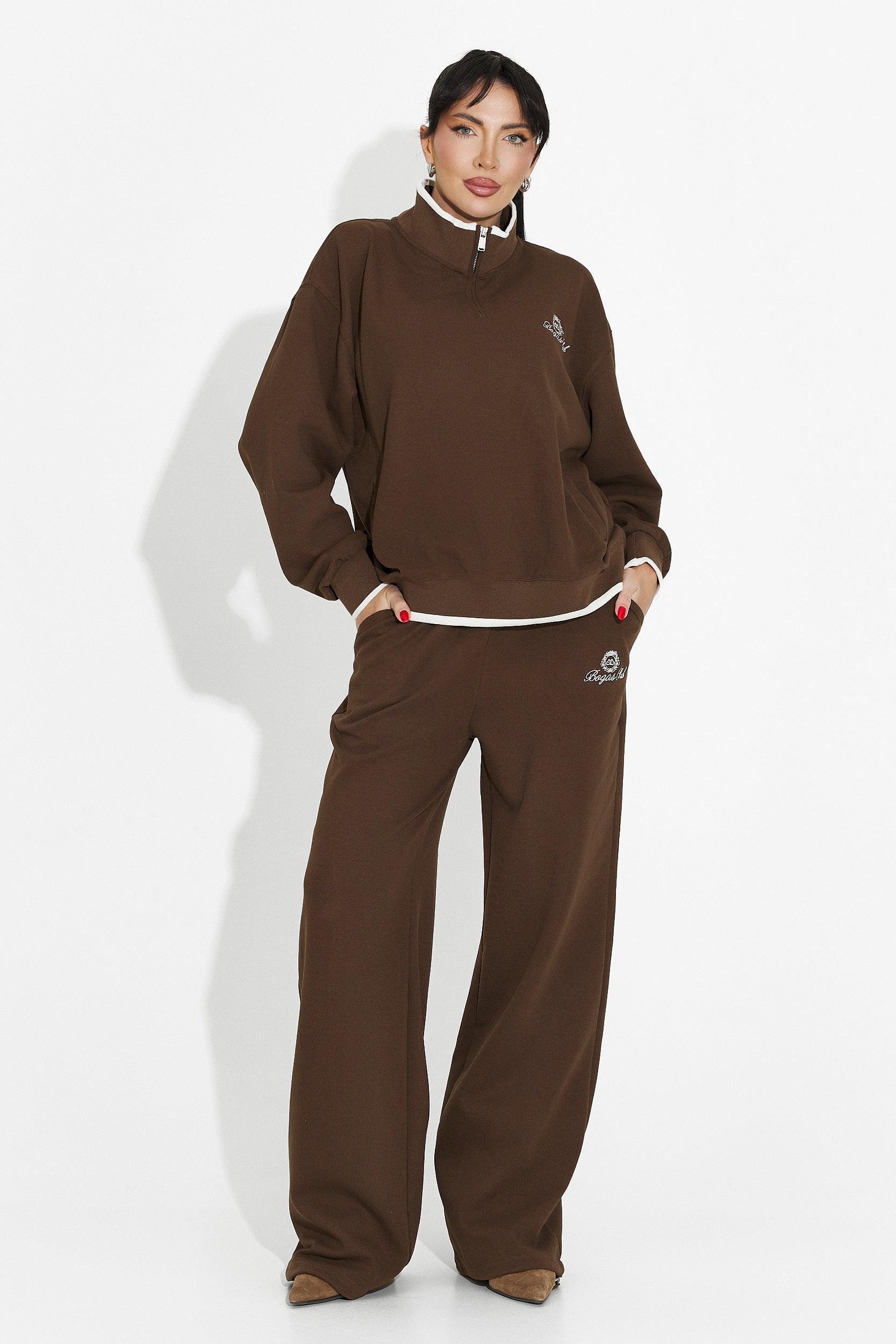 Дамски ежедневен комплект в кафяво Vilma Bogas