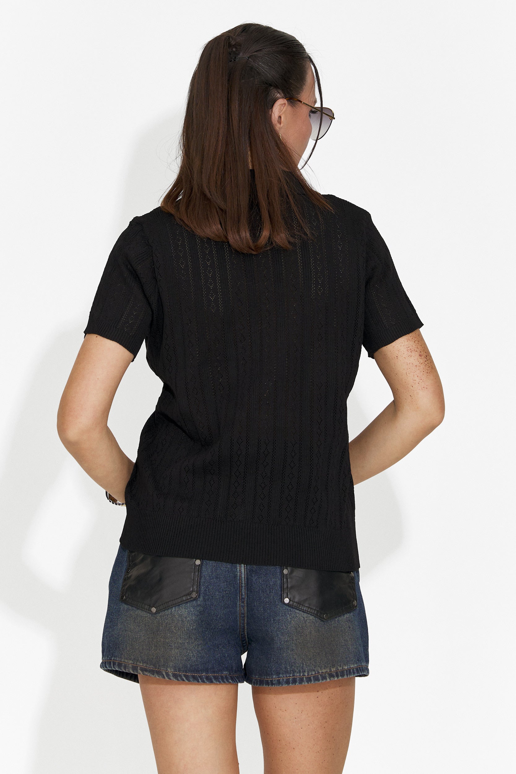 Дамска ежедневна черна тениска Nerida Bogas