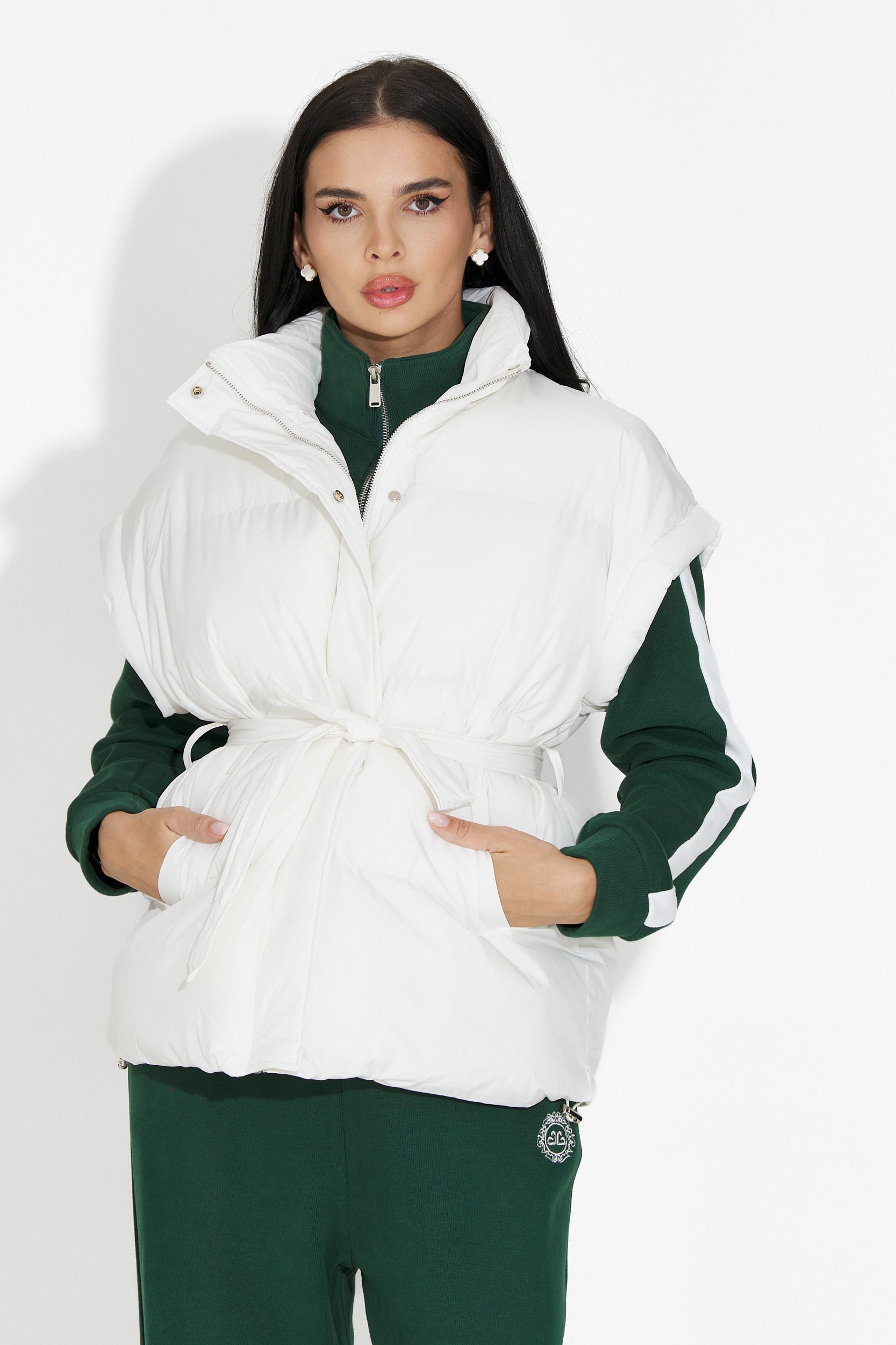 Бяла дамска ежедневна жилетка Denoria Bogas