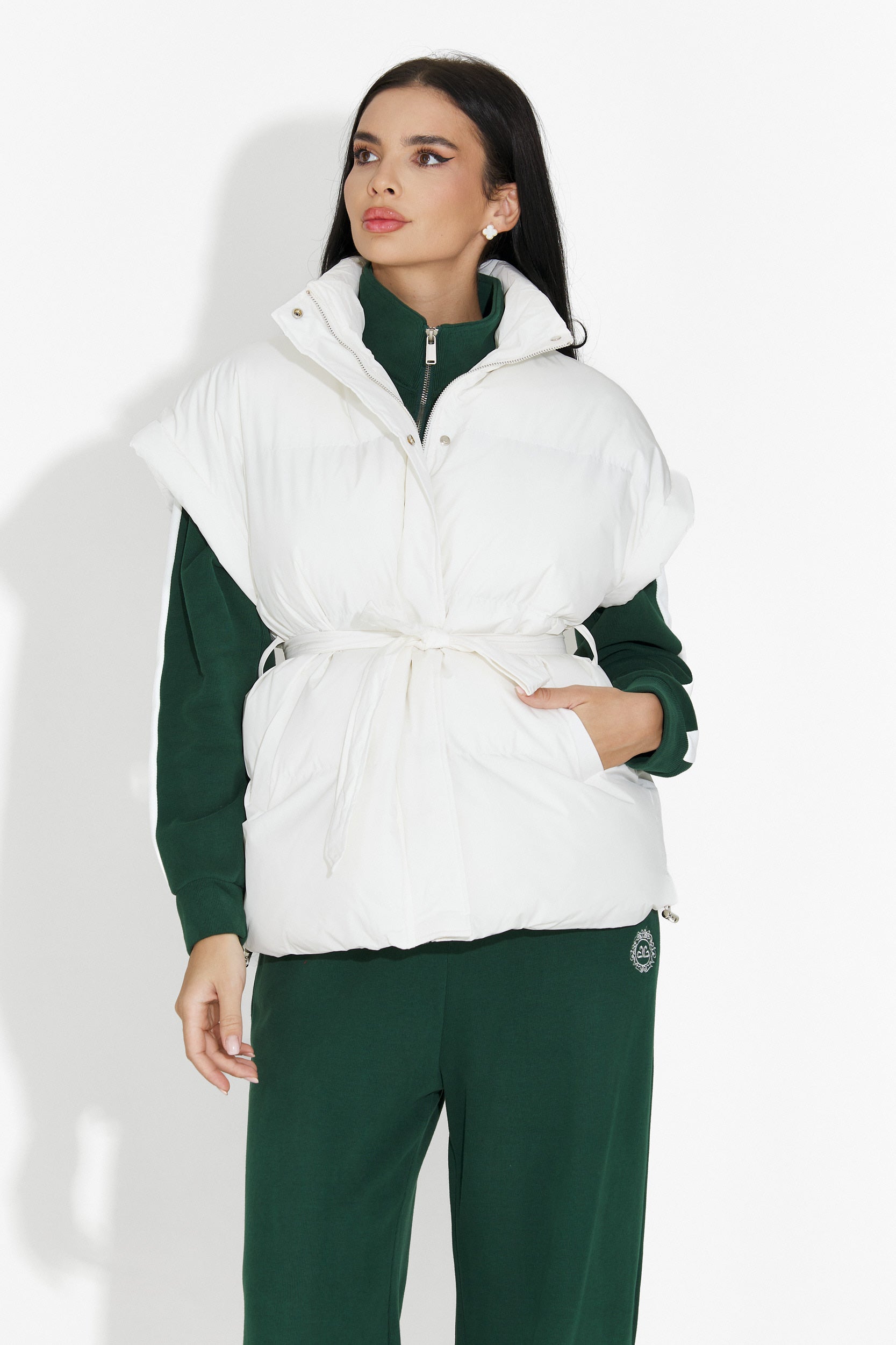 Бяла дамска ежедневна жилетка Denoria Bogas