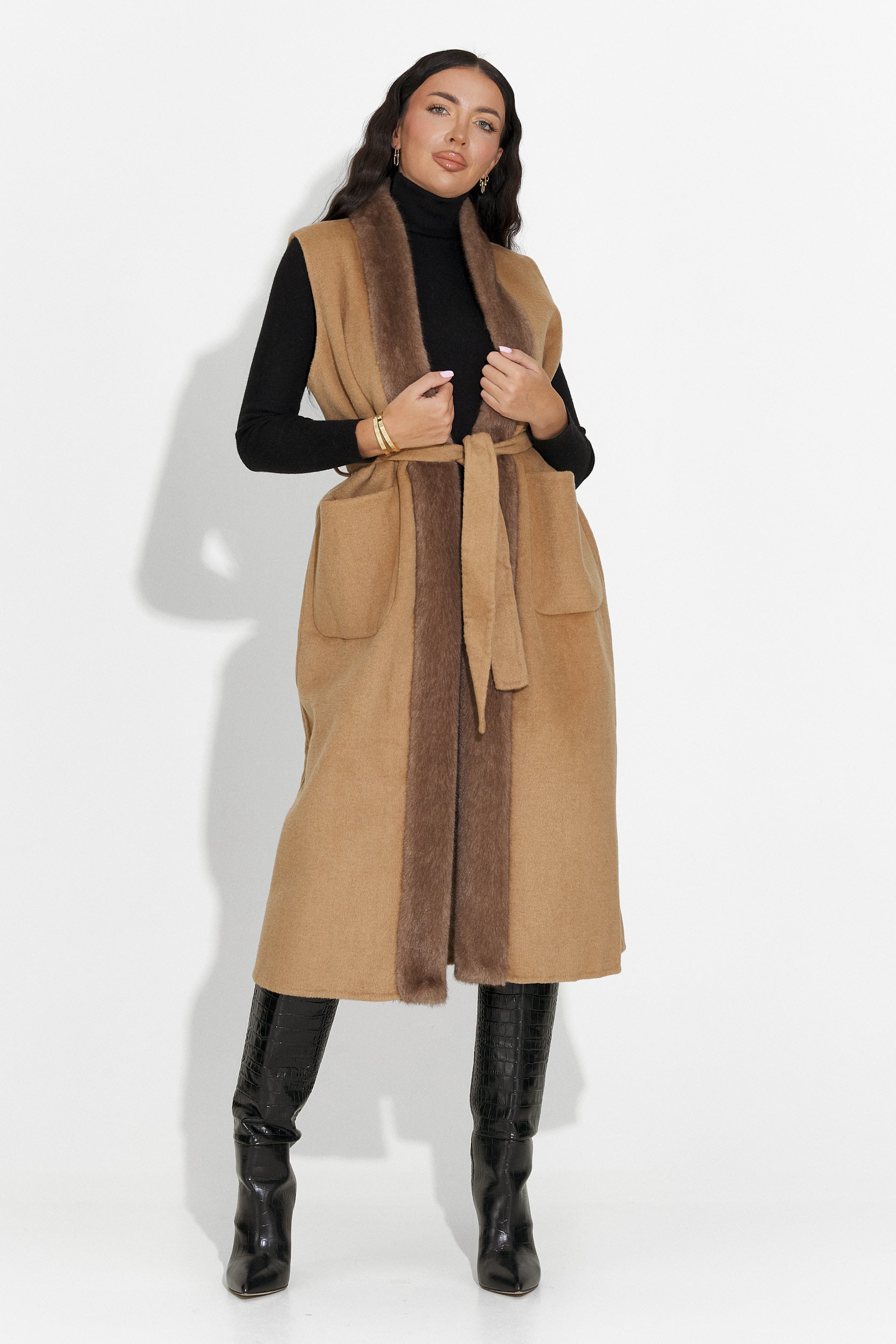 Елегантен дамски елек кафяв Brania Bogas