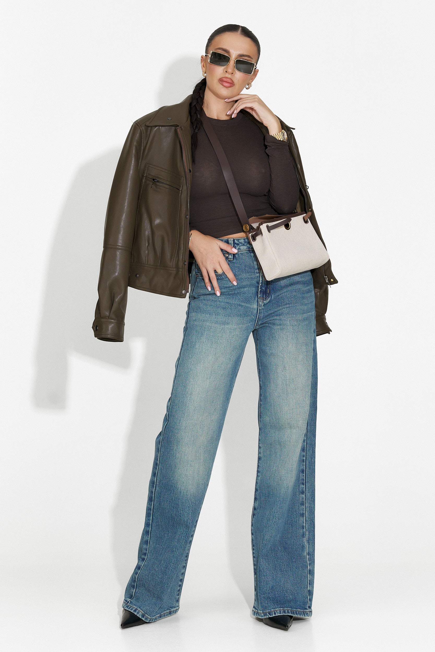 Сини дамски дънки Veyra Bogas в ежедневен стил