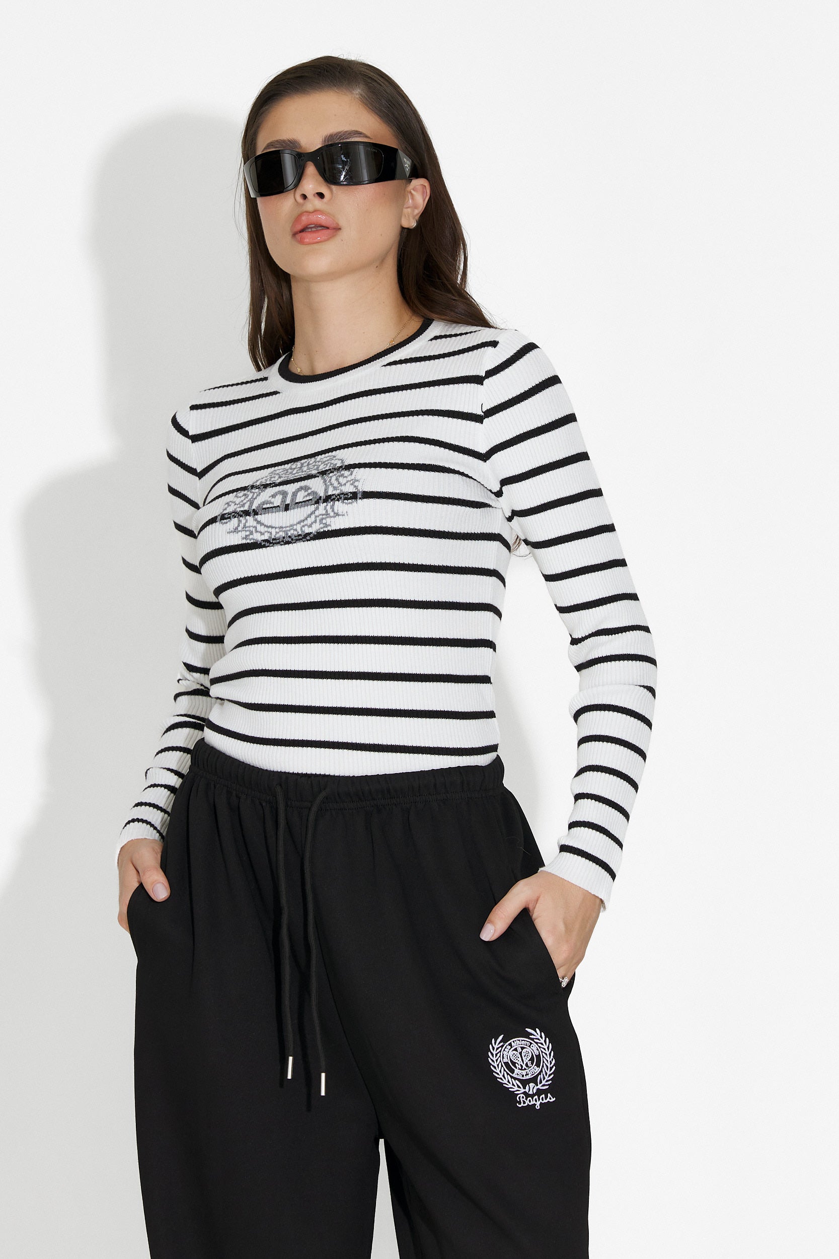 Дамска спортна блуза в бяло Yoana Bogas