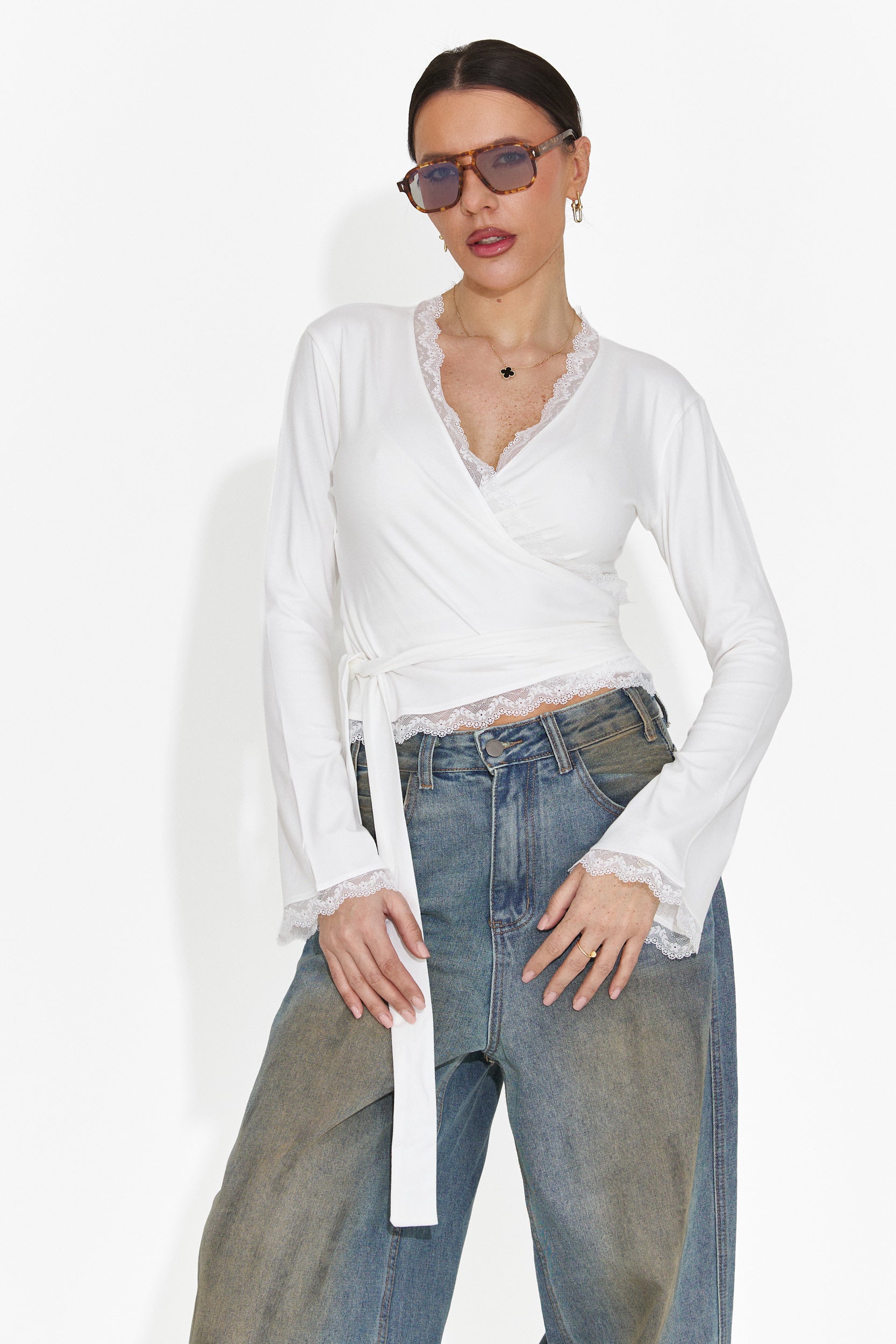 Дамска ежедневна блуза в бяло Zaneta Bogas