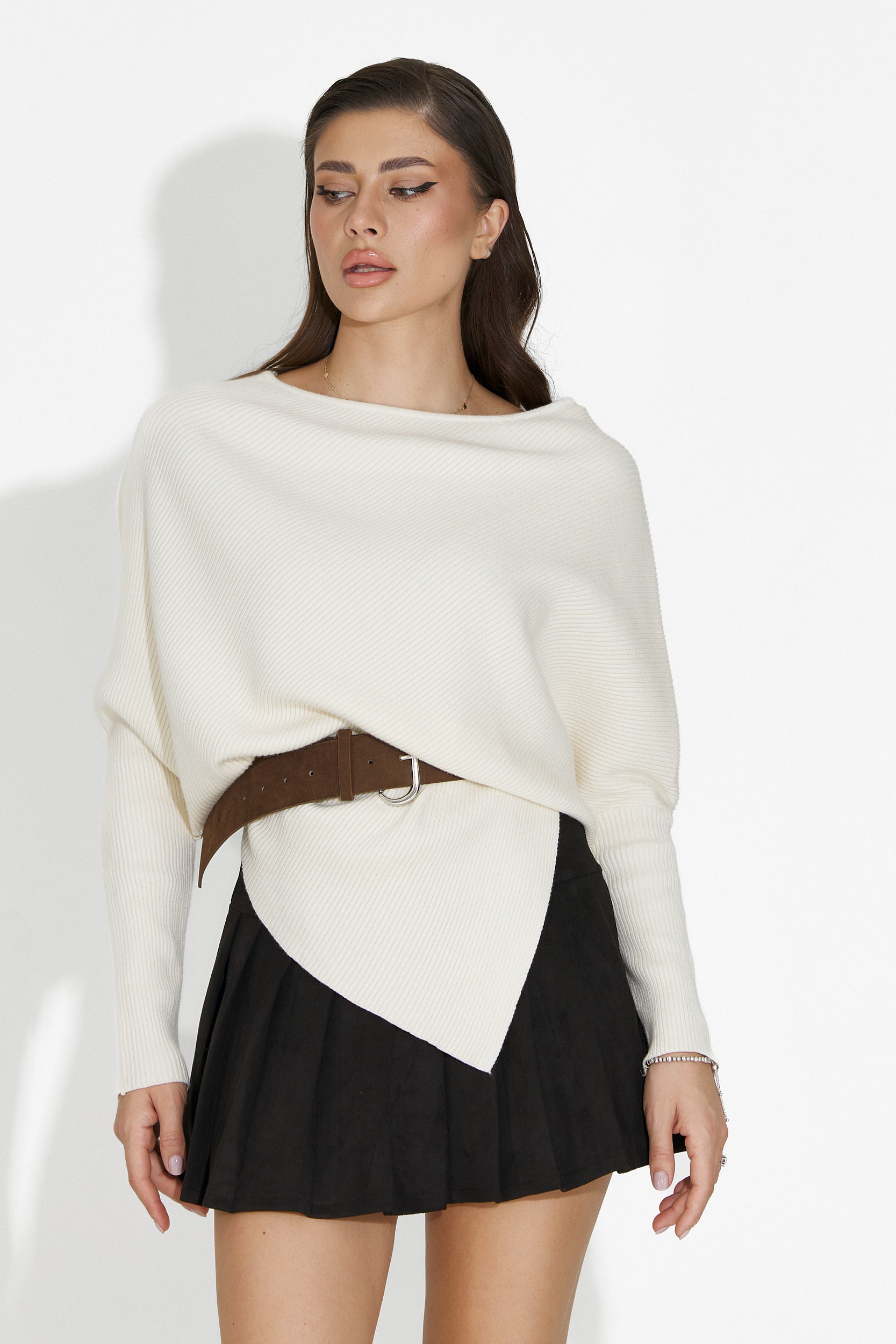 Дамска кежуал блуза в бежово от Vedala Bogas