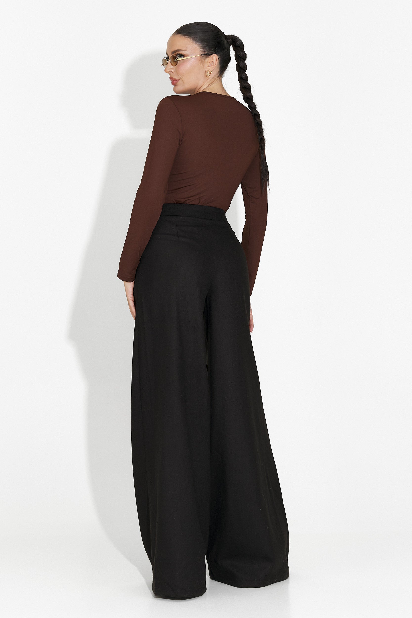 Елегантен дамски боди в кафяво от Pavine Bogas