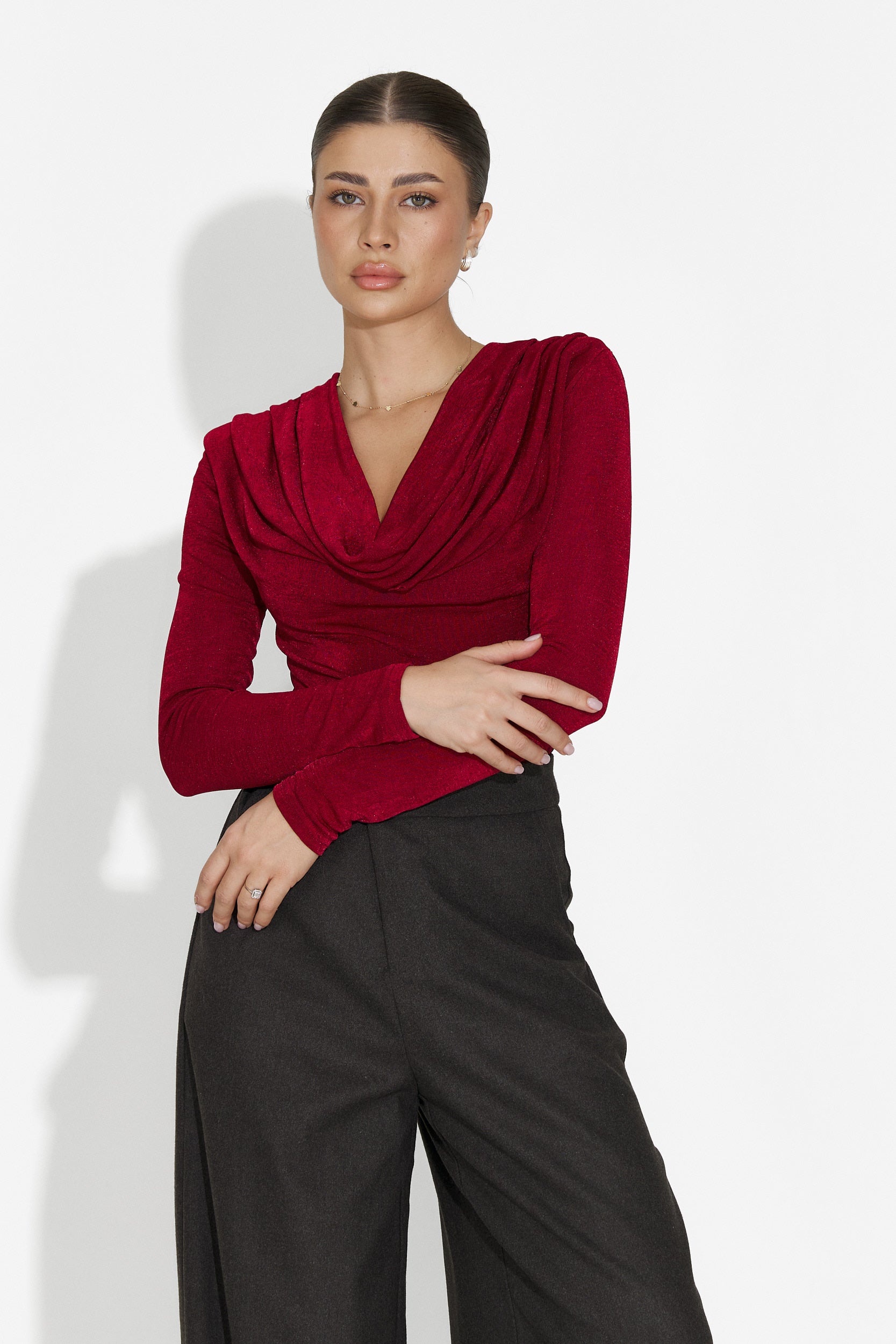 Елегантен дамски боди в червено от Sikada Bogas