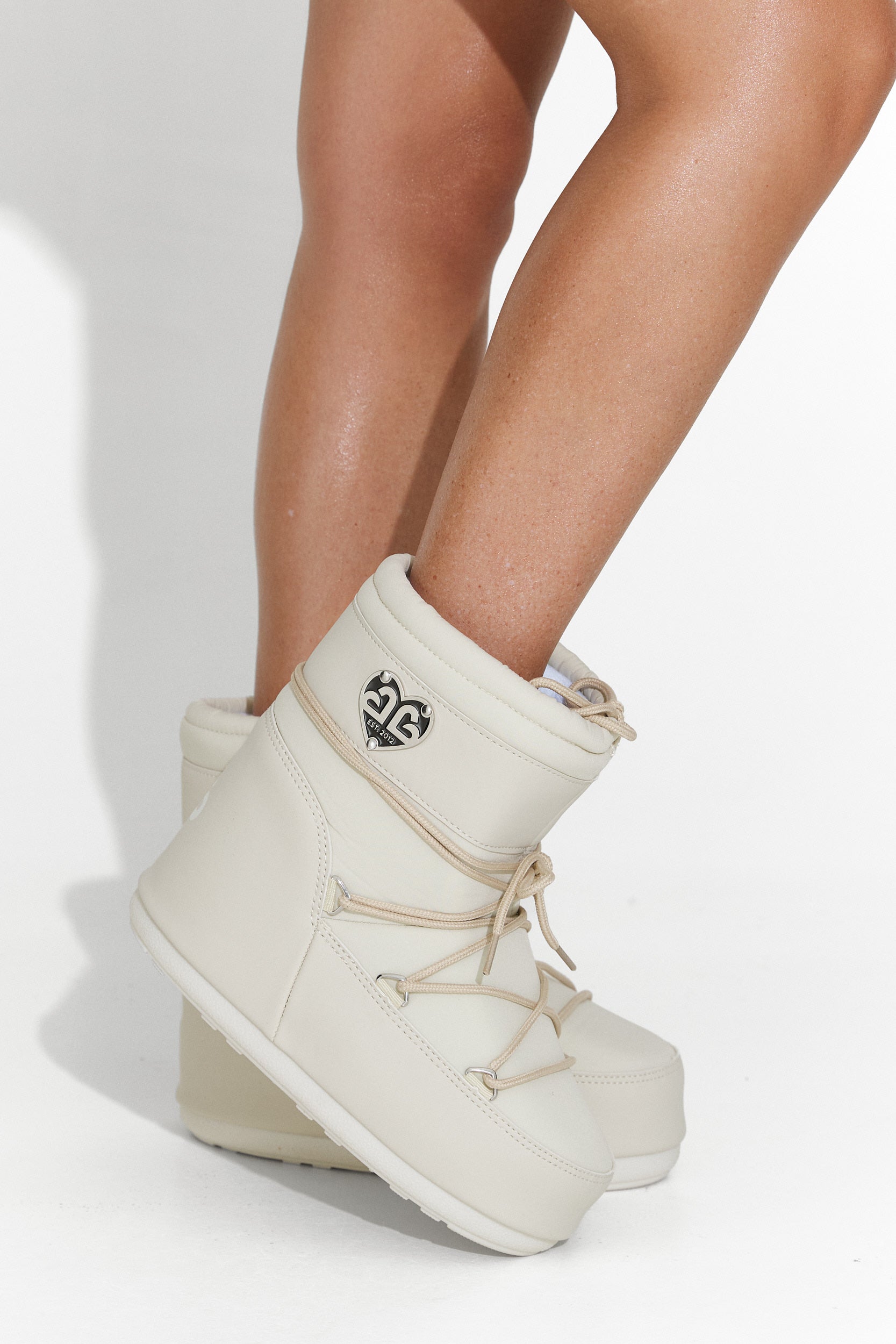 Дамски ботуши бежови Sameria Bogas