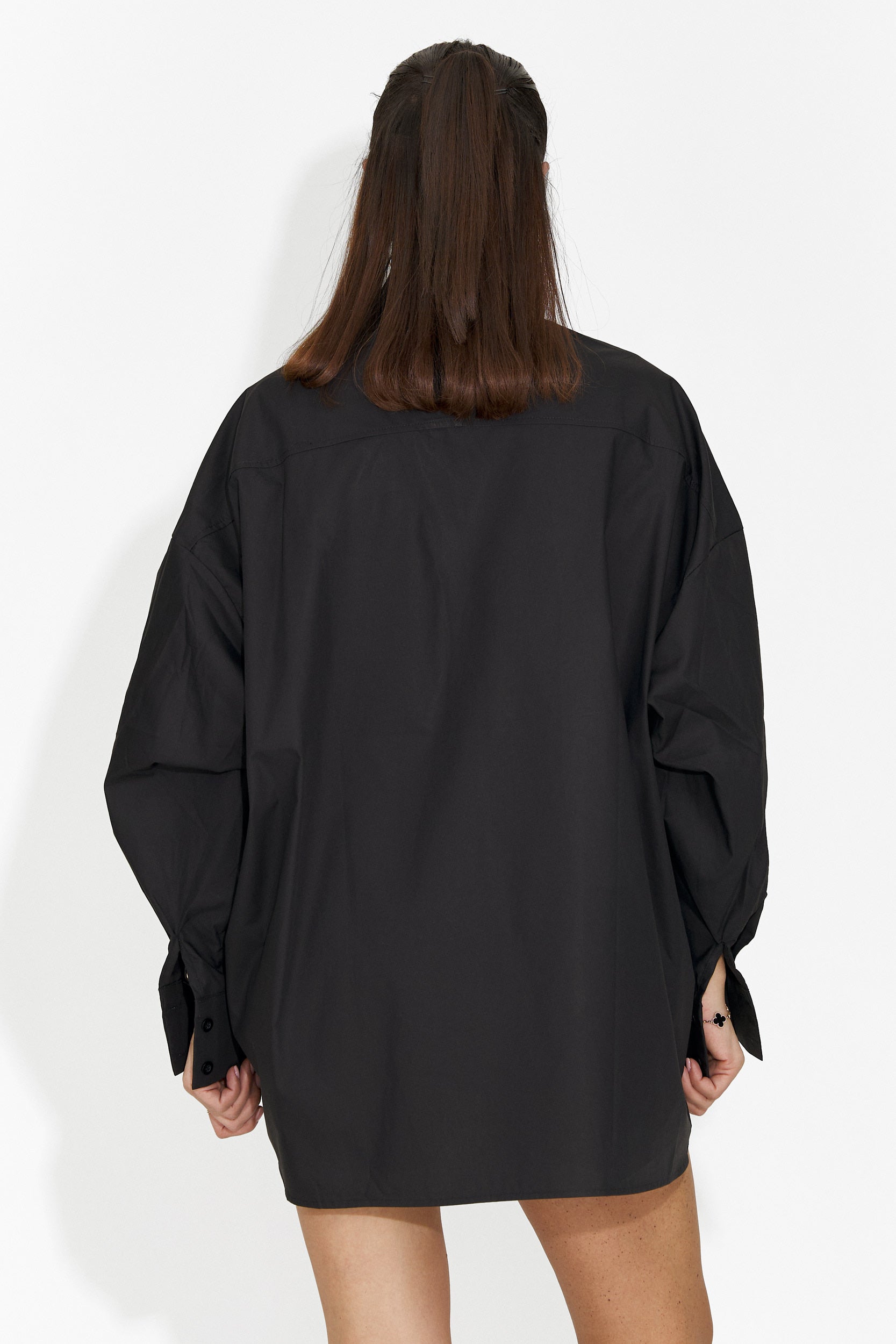 Дамска ежедневна черна риза Abrienda Bogas