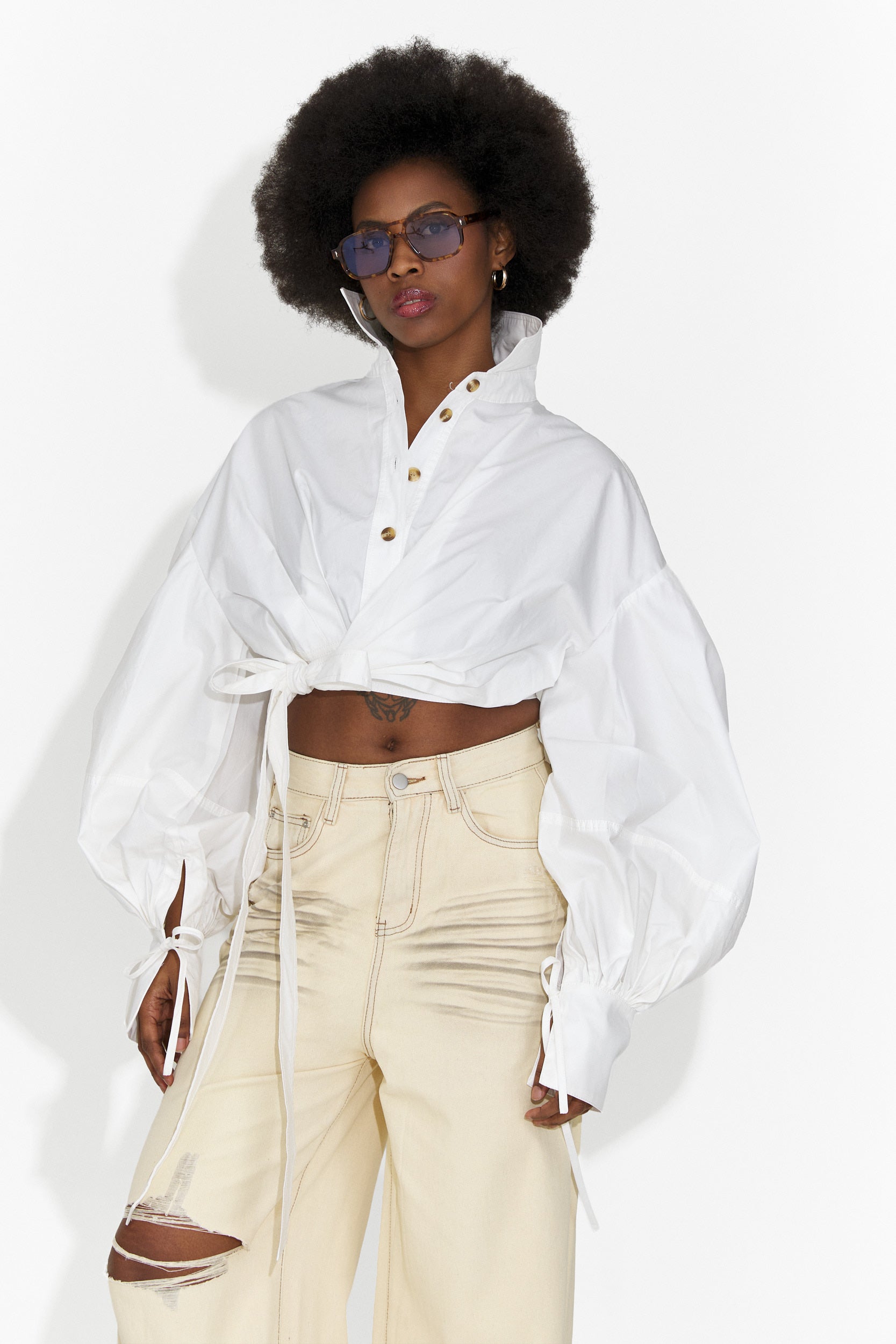 Елегантна бяла дамска риза Janelia Bogas