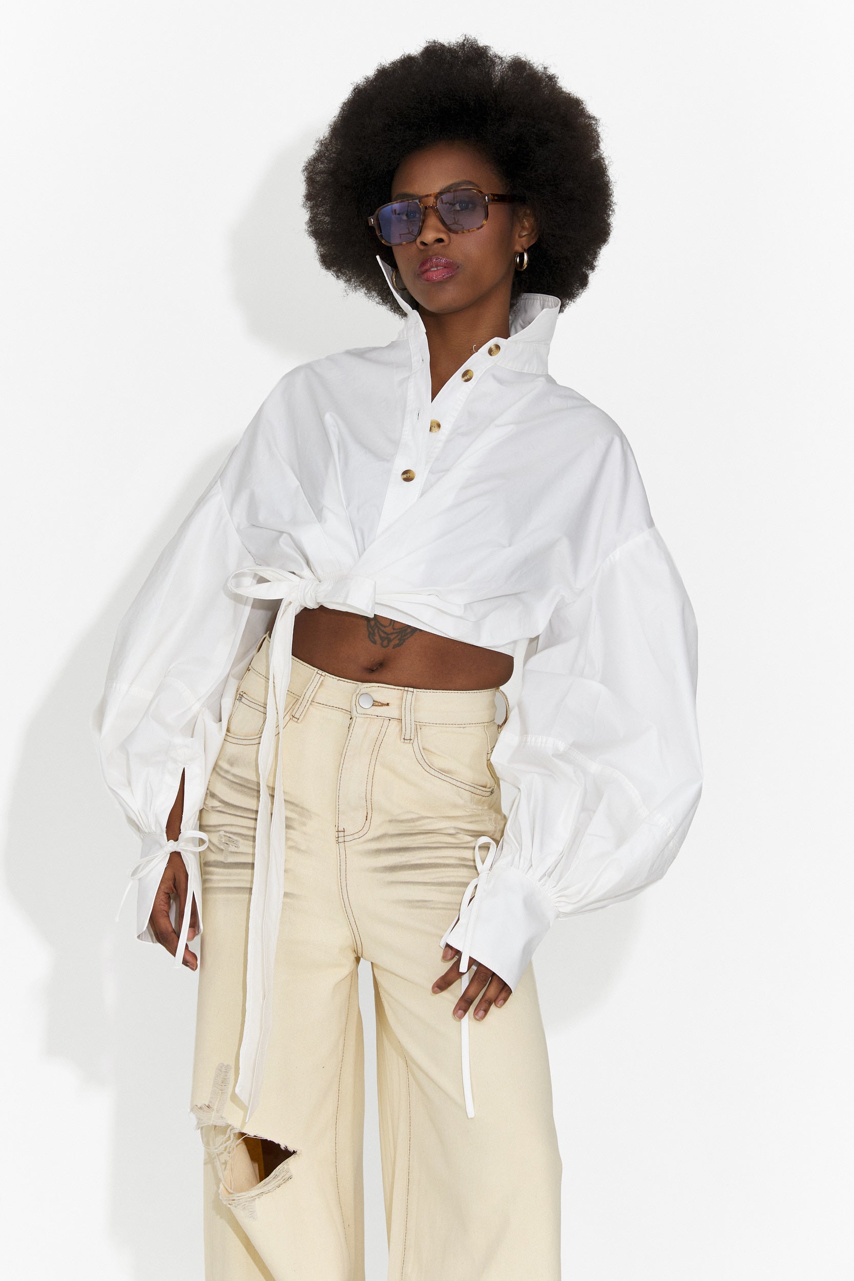 Елегантна бяла дамска риза Janelia Bogas