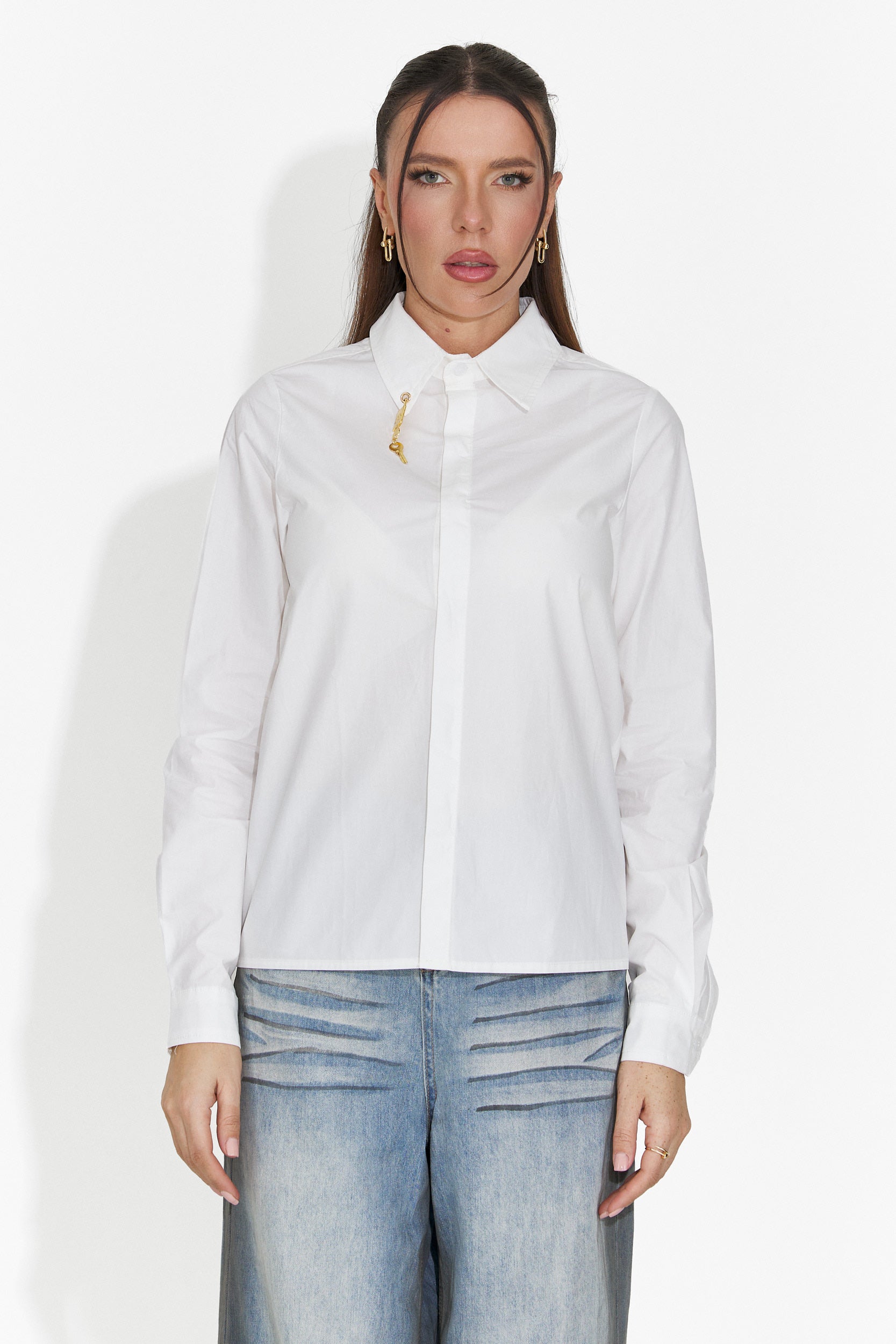 Елегантна бяла дамска риза Jetie Bogas