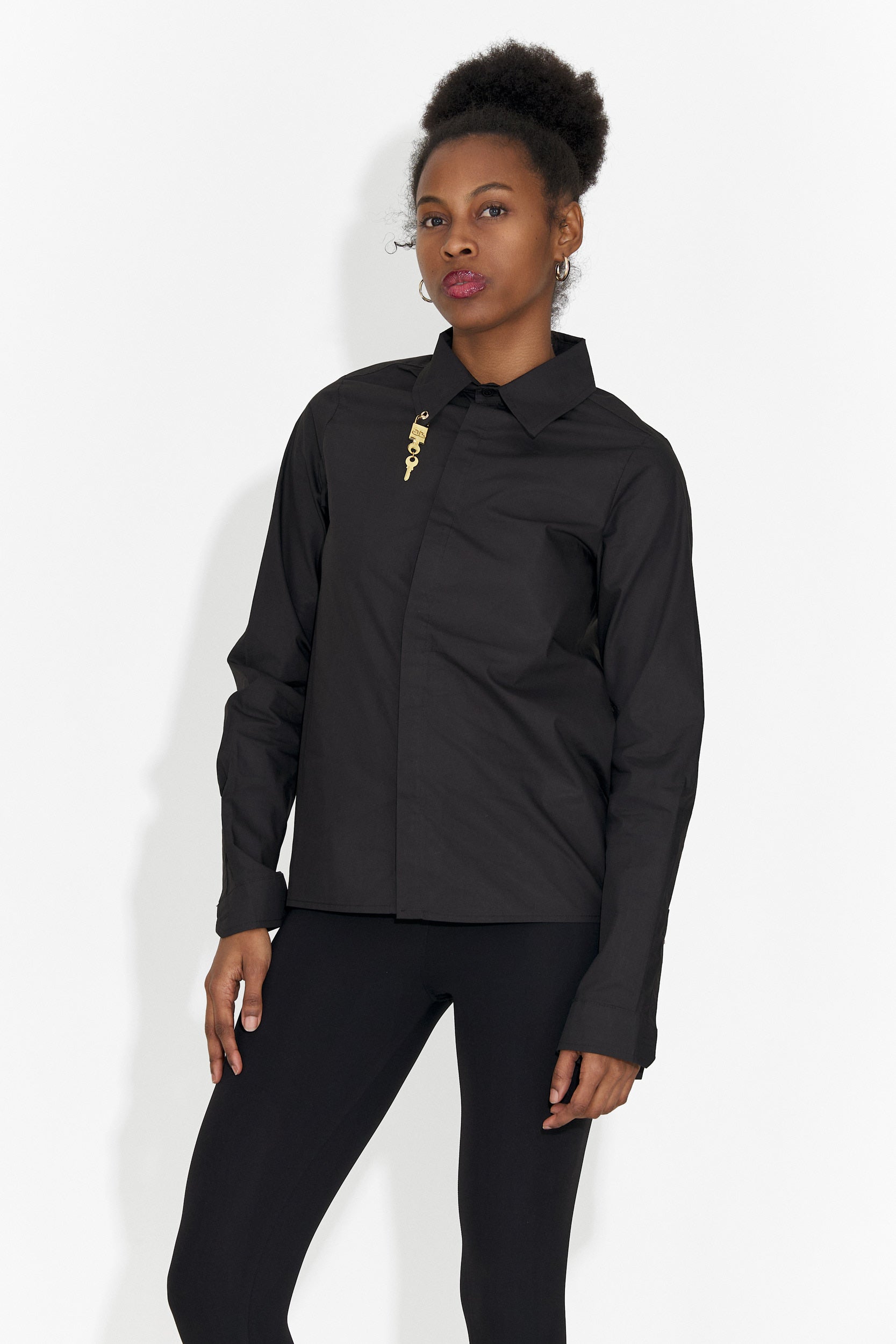 Елегантна черна блуза за дами от Jetie Bogas