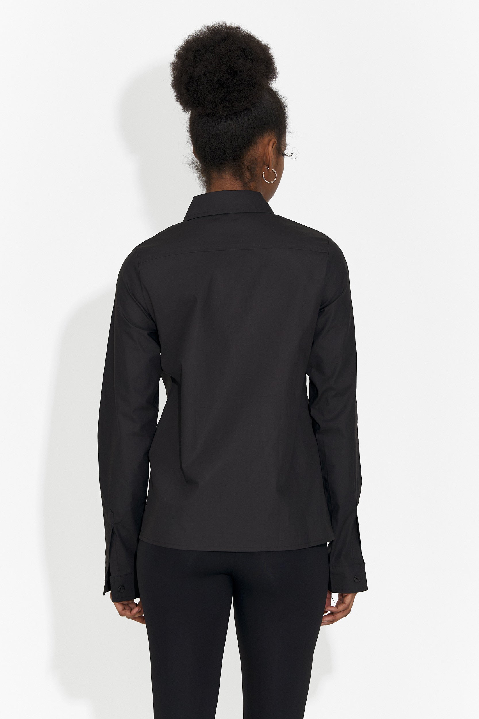 Елегантна черна блуза за дами от Jetie Bogas