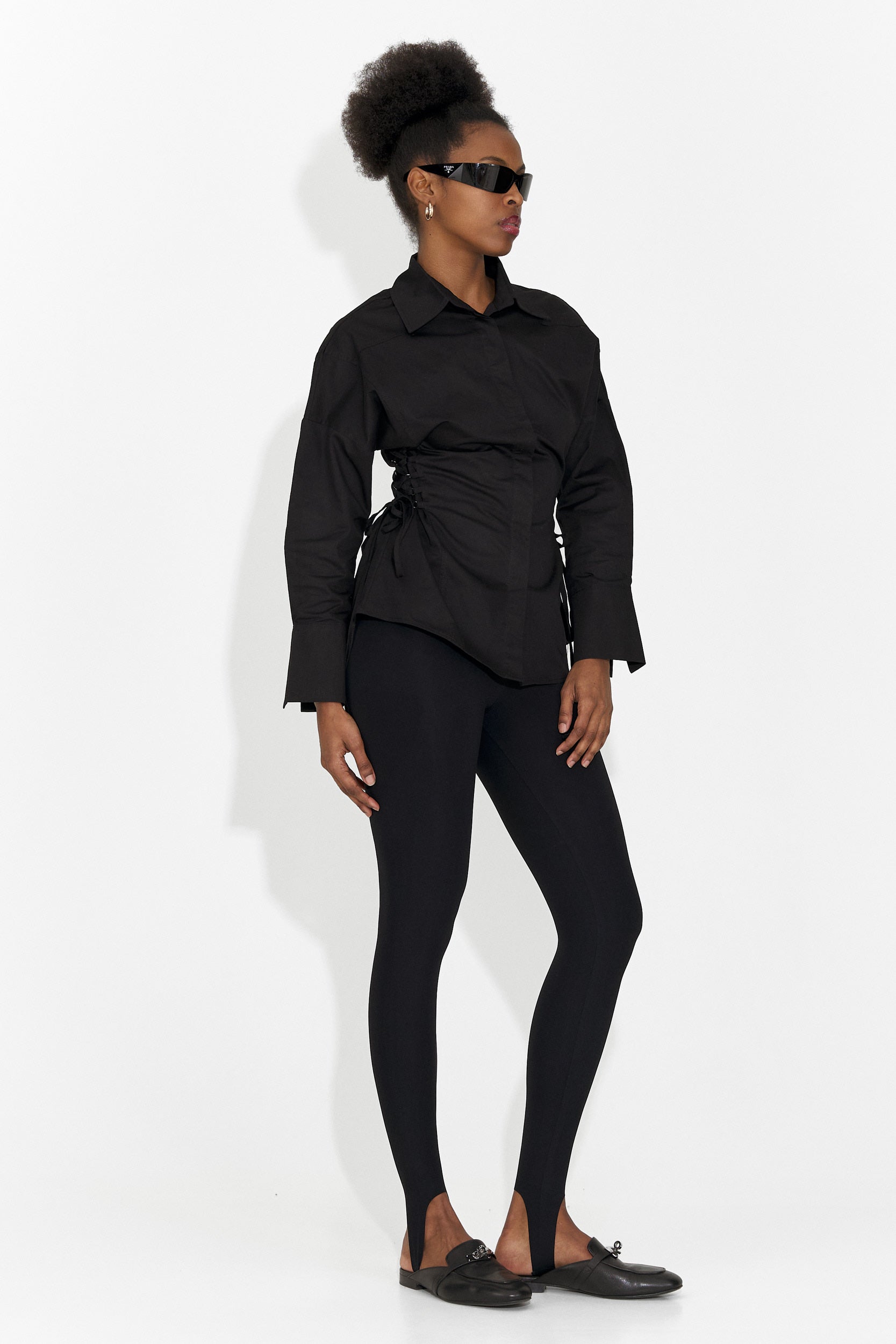 Елегантна дамска риза в черно Sivelia Bogas