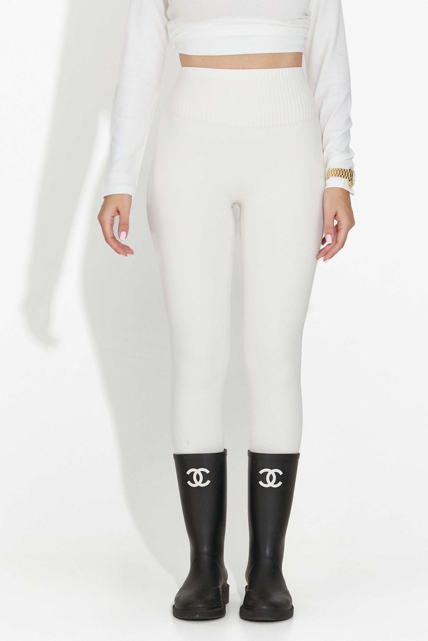 Топли компресивни клинове в бежово Michelina Bogas