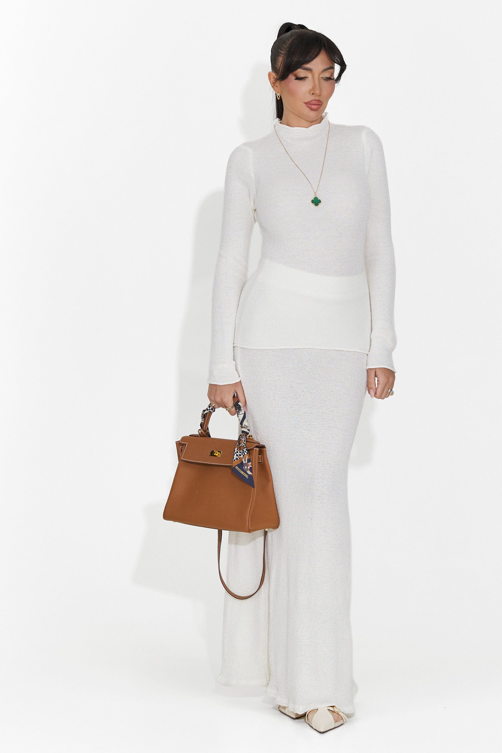 Бял ежедневен комплект с пола Melonia Bogas