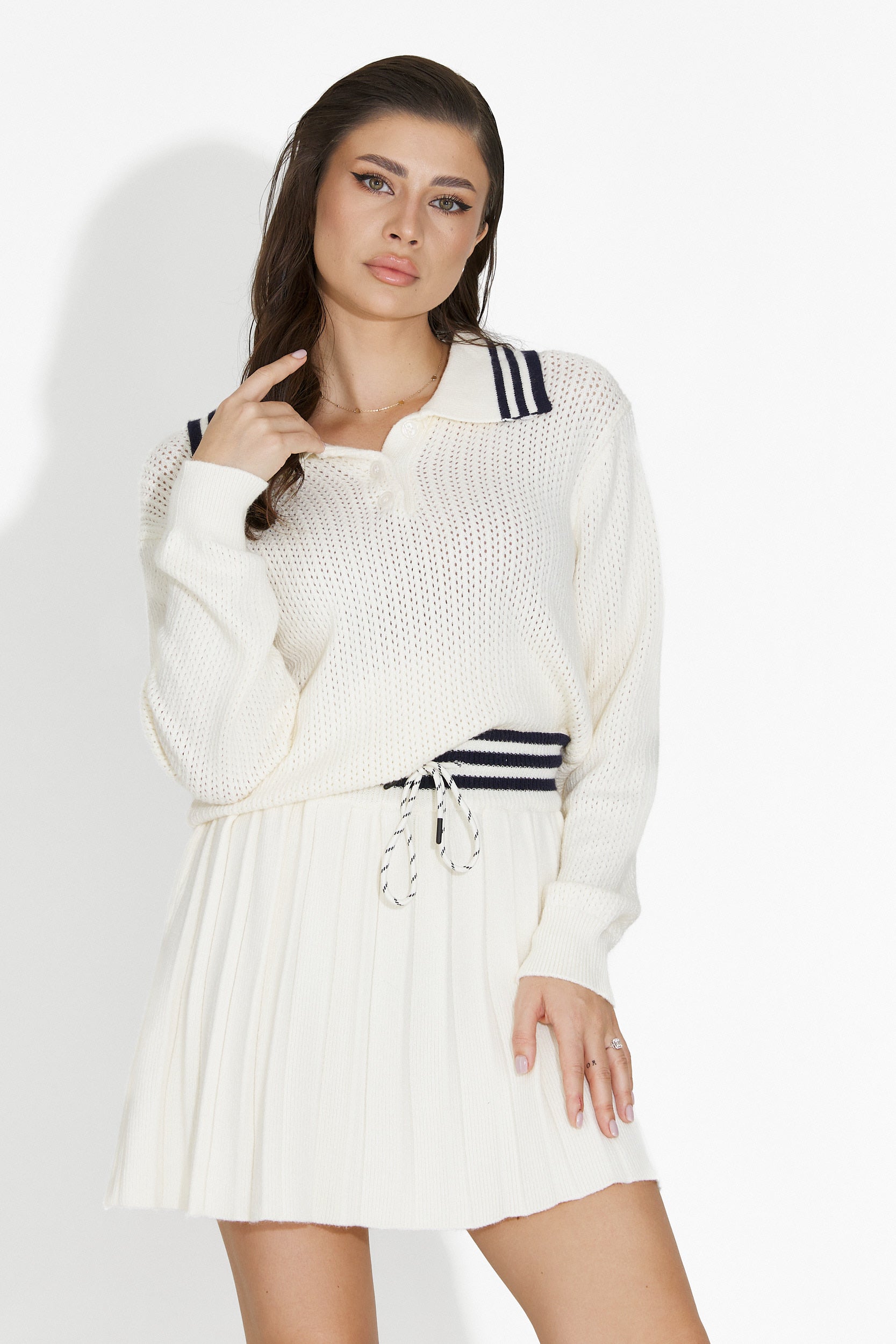 Комплект с кежуал бяла пола Nisoria Bogas