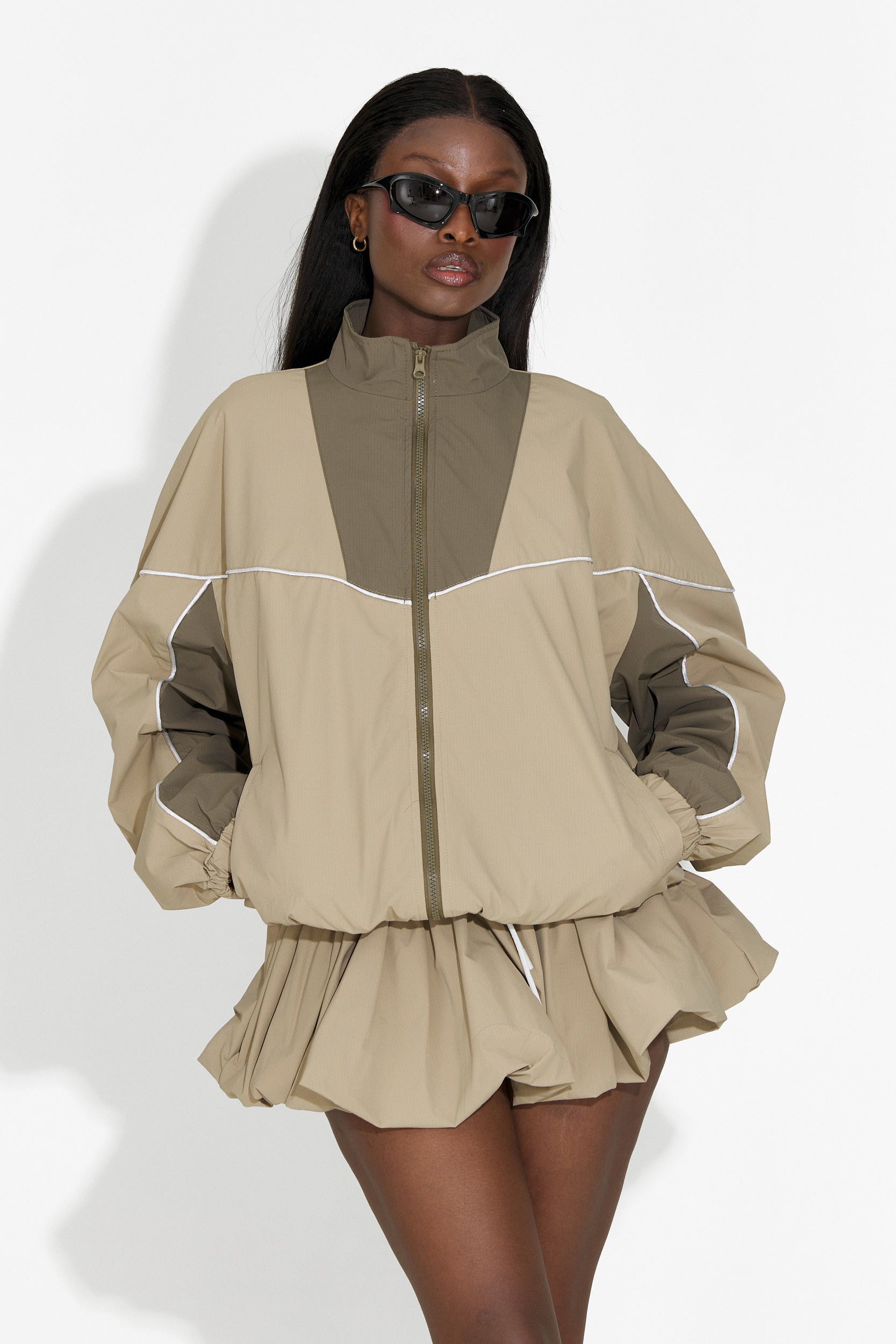 Комплект с бежова пола-панталон Selmira Bogas