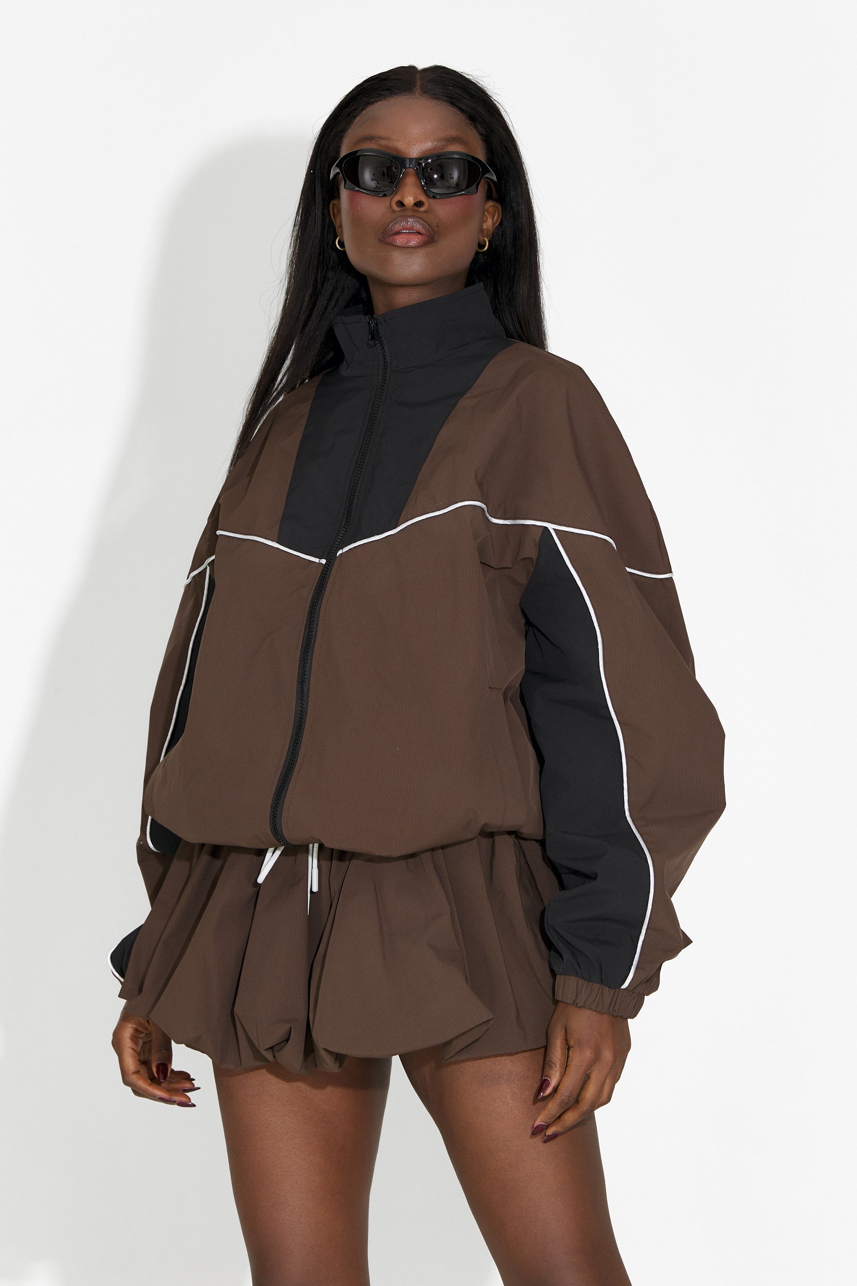 Комплект с пола панталон в кафяво Selmira Bogas