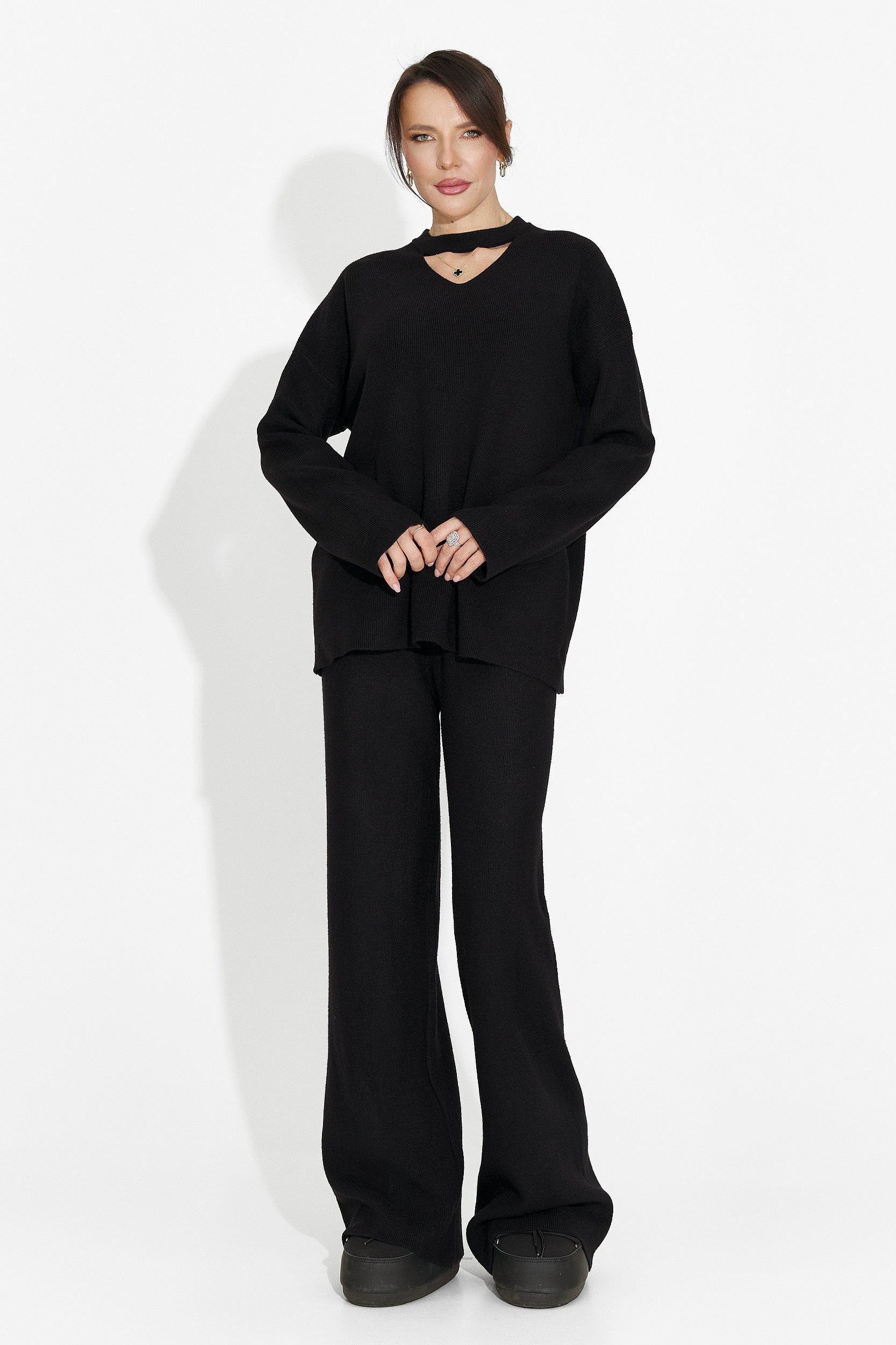 Черен комплект с панталони Kania Bogas