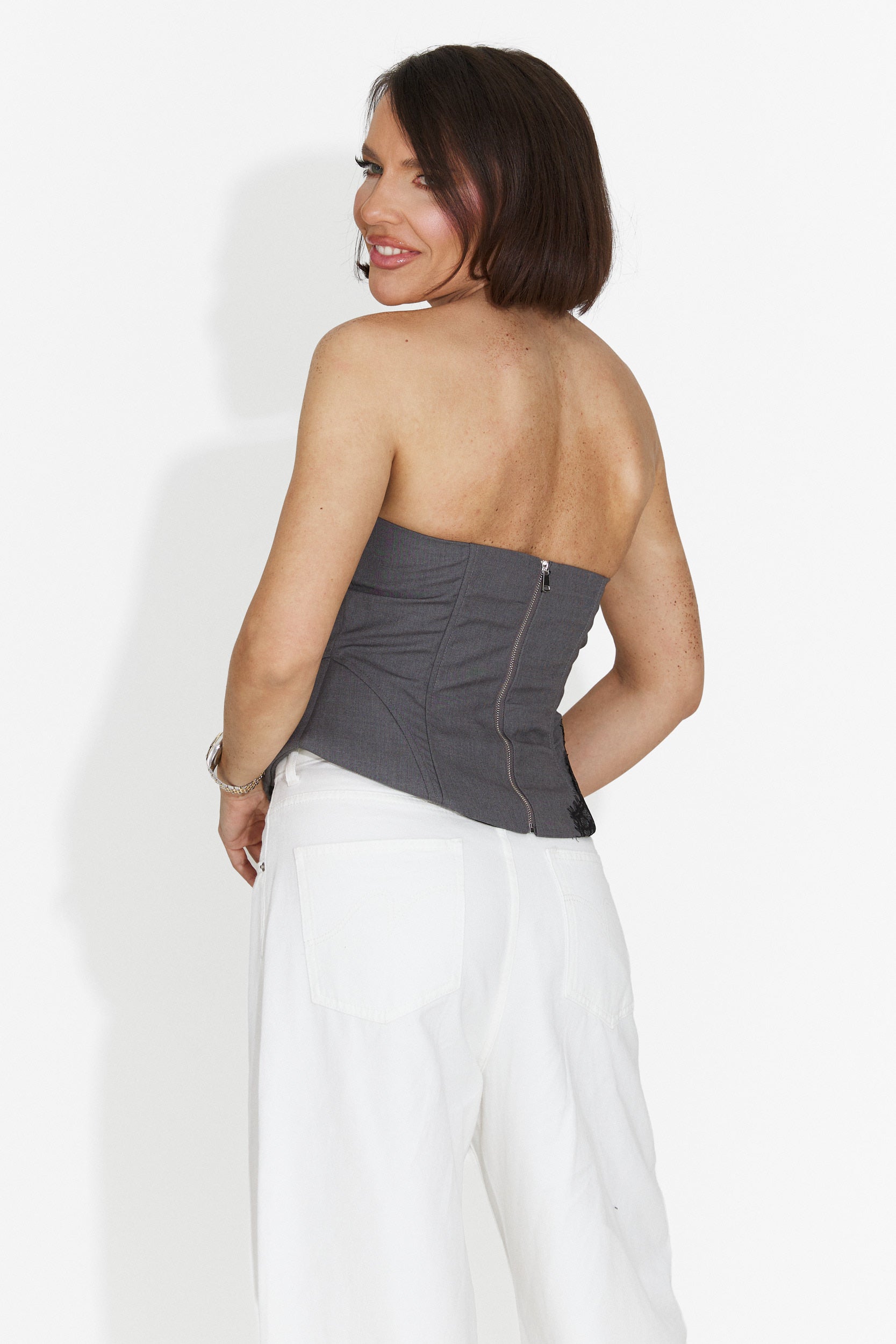 Елегантен дамски корсет в черно Qatar Bogas