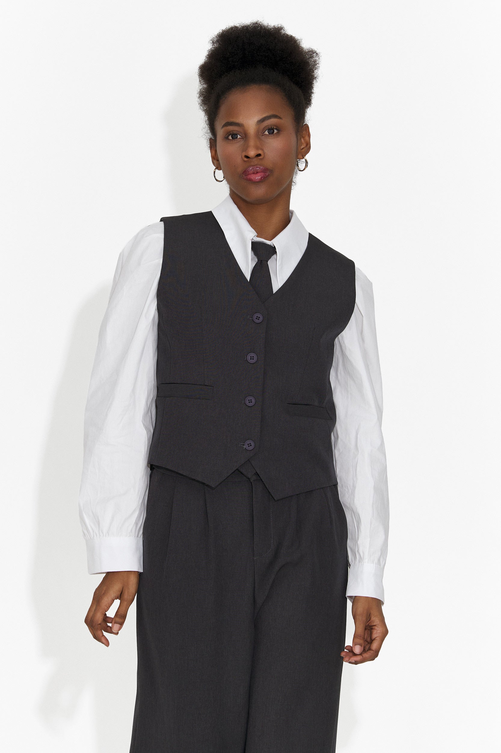 Костюм 4 части панталони + жилетка + сако + вратовръзка сив Meldora Bogas