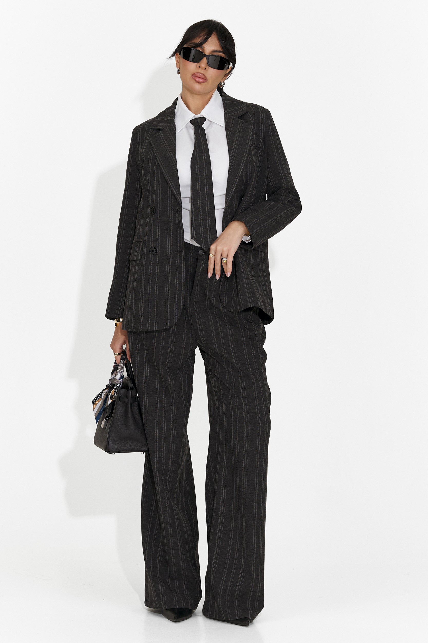 Анхелика Дамски 3 части костюм: Яке + Панталони + Черна връзка