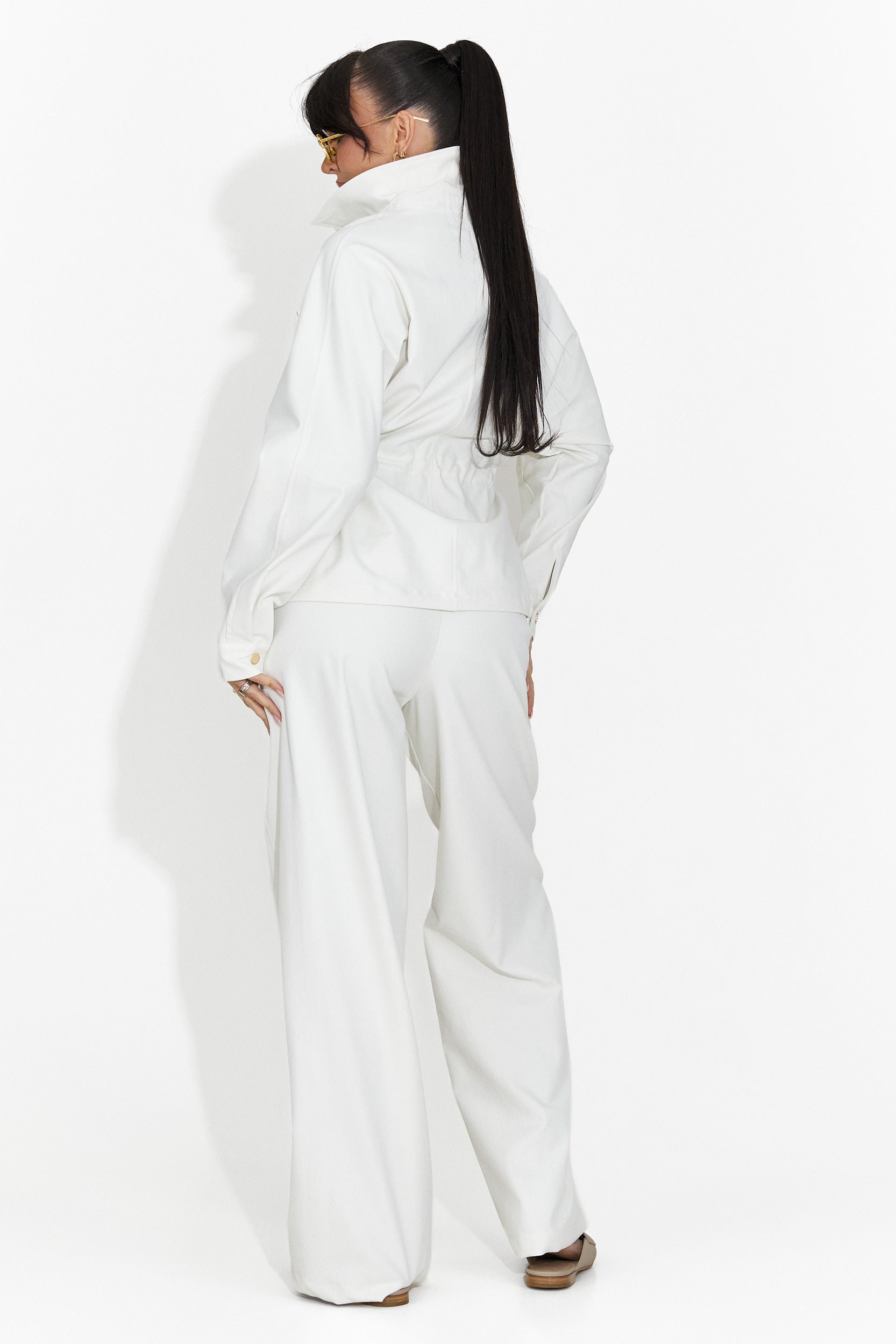 Елегантен дамски костюм в бяло Elenya Bogas