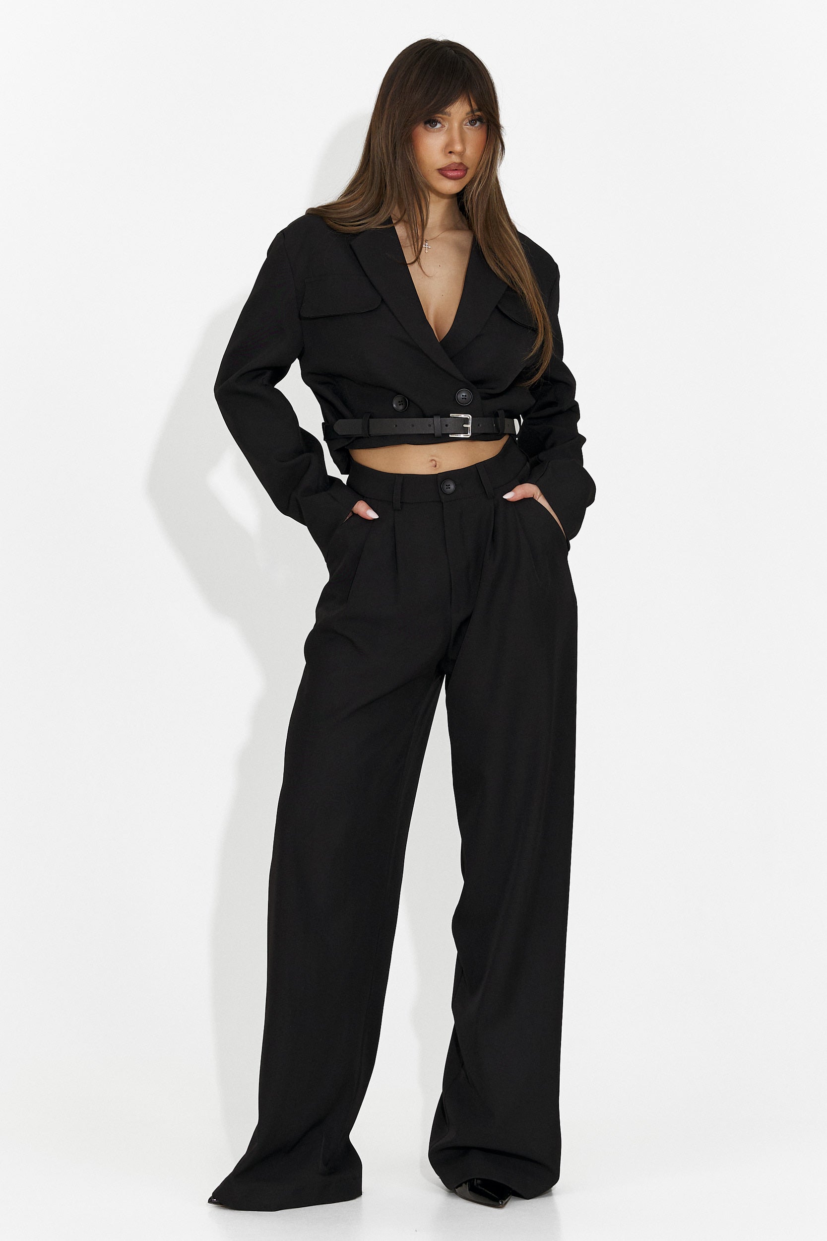 Елегантен дамски костюм в черно Esmara Bogas