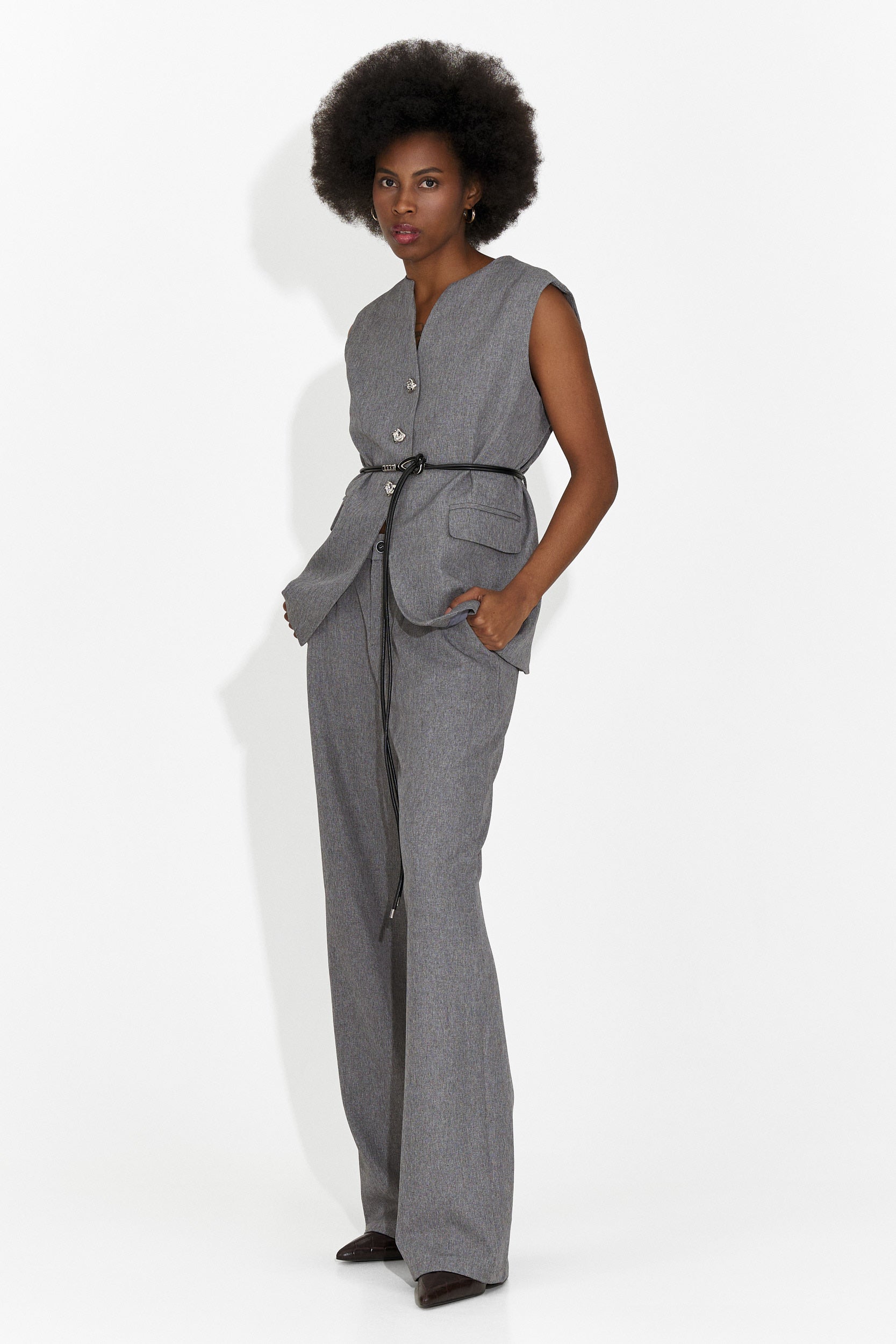 Дамски костюм жилетка + панталони сиви Avilma Bogas